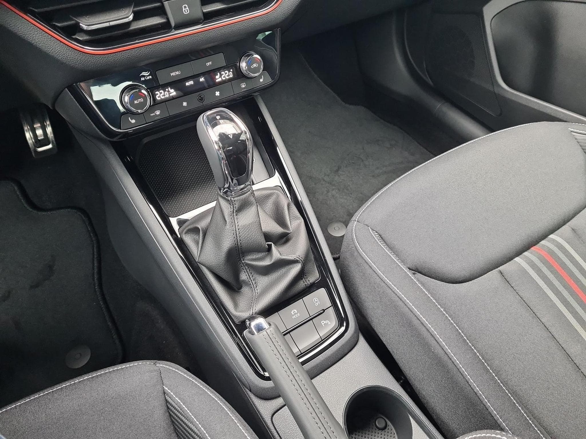 Skoda Kamiq Monte Carlo (2026) - Photo 23