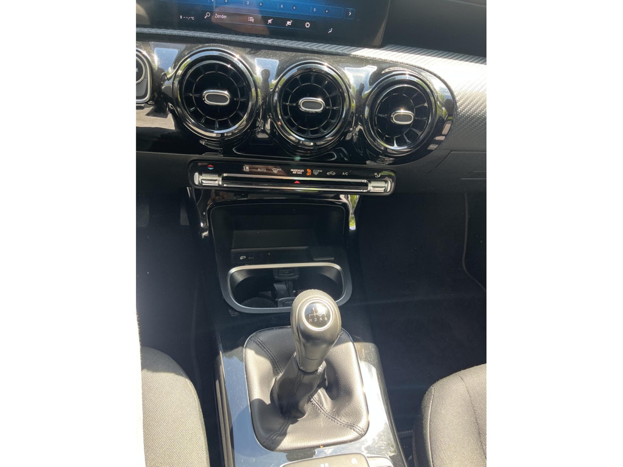 Mercedes A 180 D (2020) - Photo 9