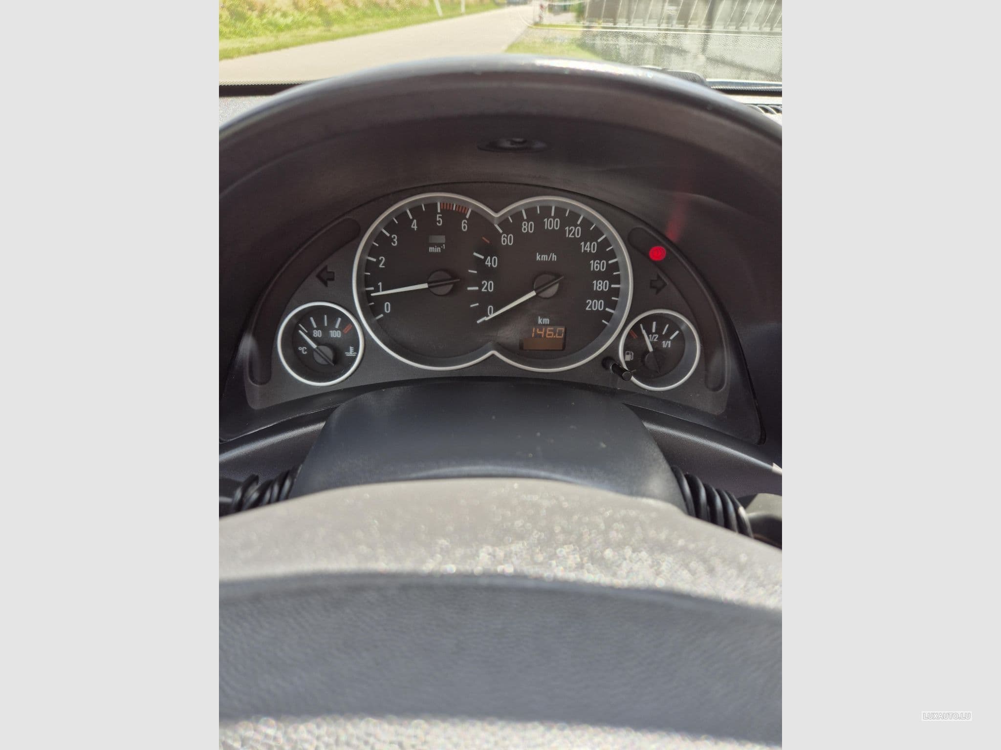 Opel Tigra 1.3 cdti (2006) - Photo 2