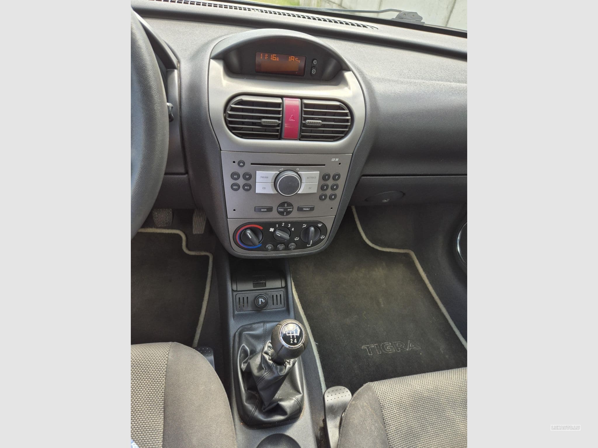 Opel Tigra 1.3 cdti (2006) - Photo 5