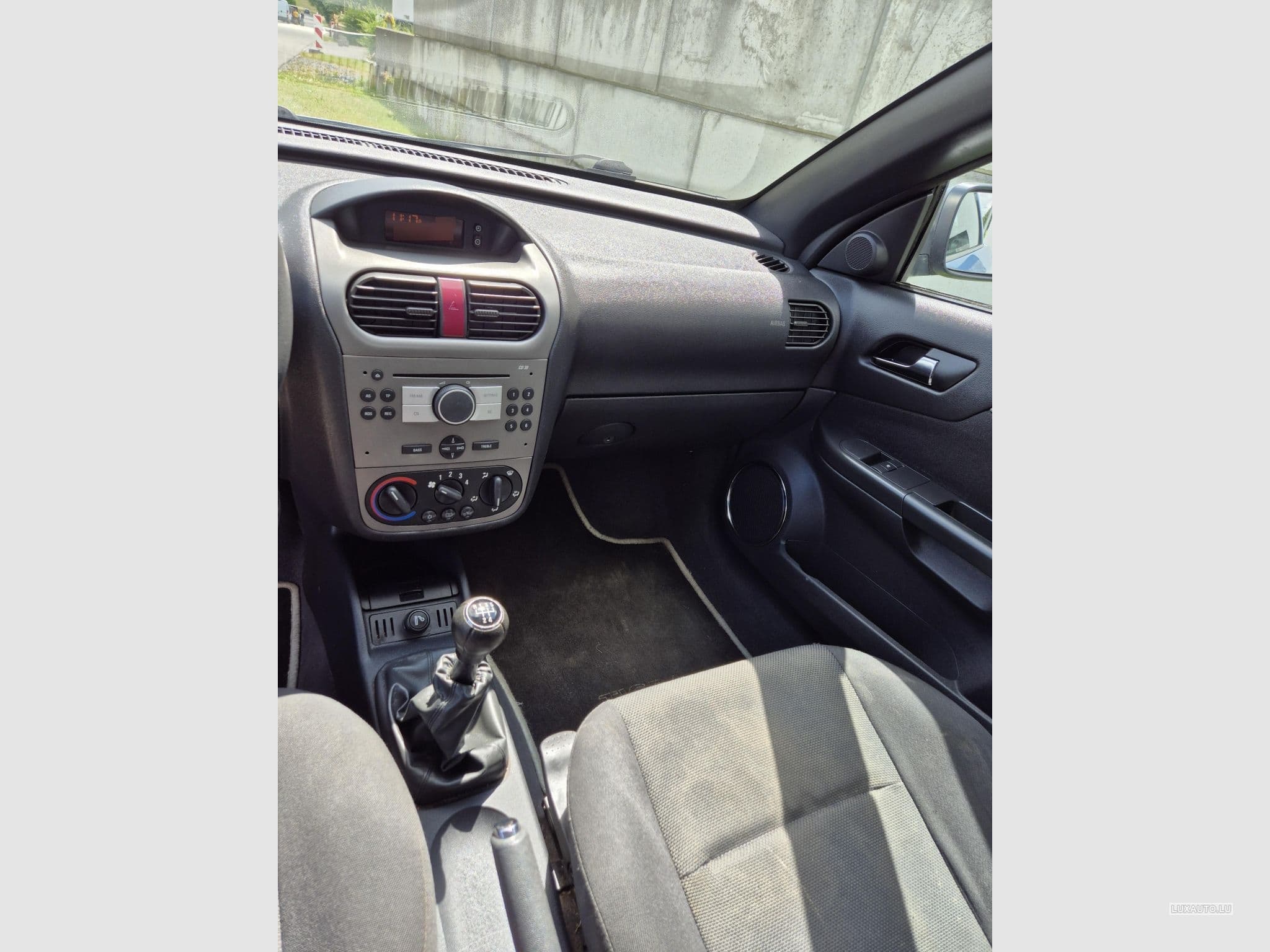 Opel Tigra 1.3 cdti (2006) - Photo 8