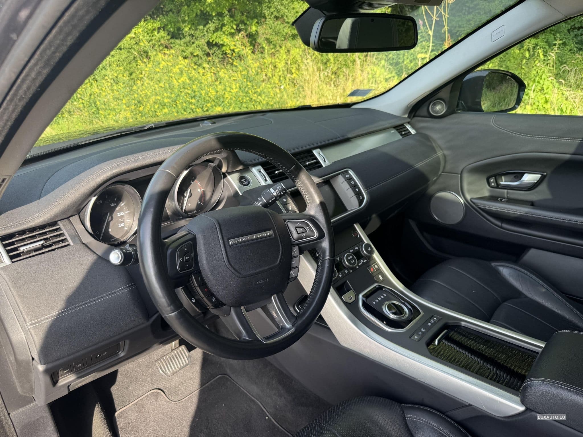 Land-Rover Range Rover Evoque SE Dynamic TD4 180 AWD (2017) - Photo 7
