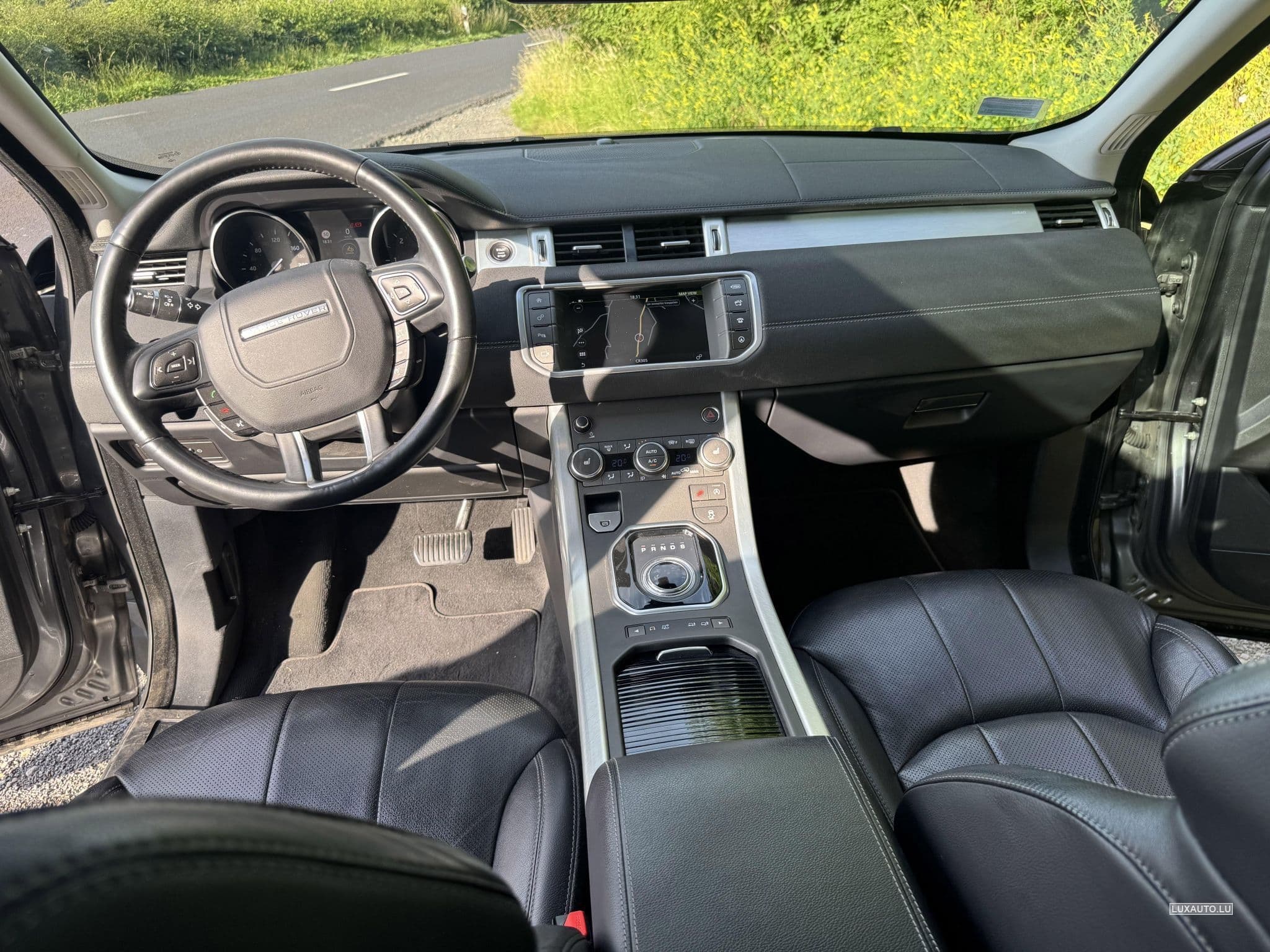 Land-Rover Range Rover Evoque SE Dynamic TD4 180 AWD (2017) - Photo 8