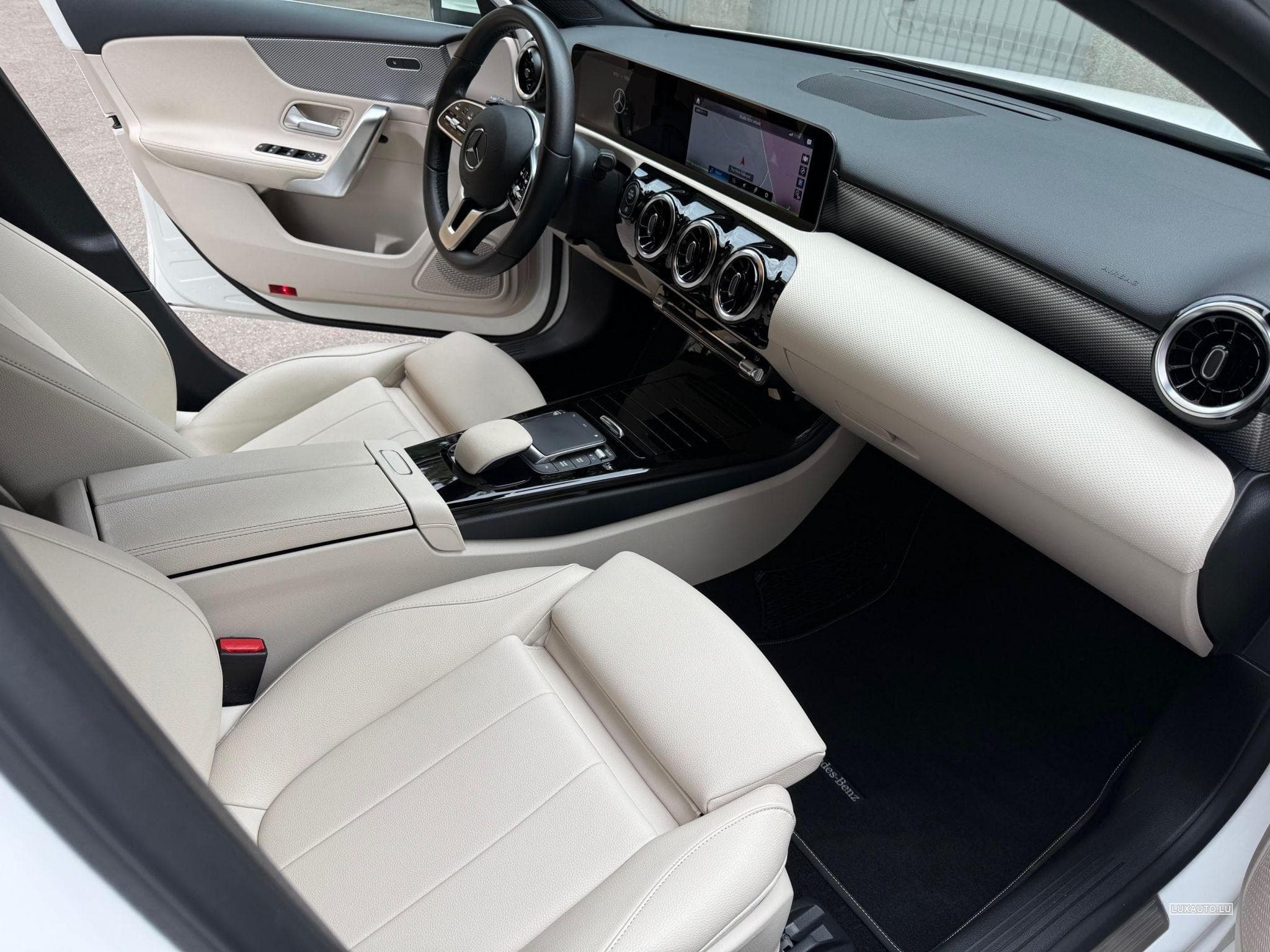 Mercedes A 180 Progressive (2020) - Photo 8