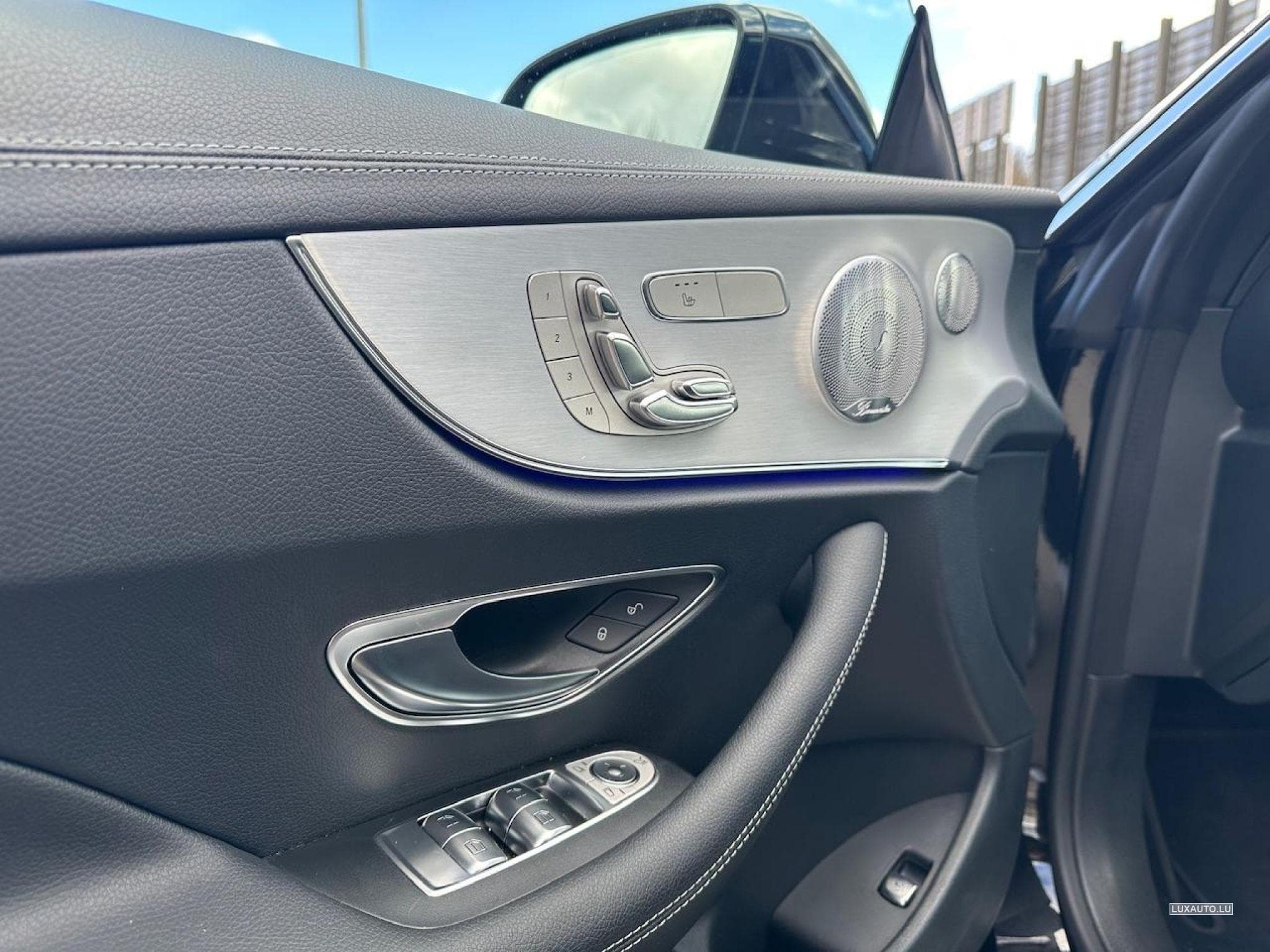 Mercedes E 220 d AMG Facelift Multibeam (2021) - Photo 6