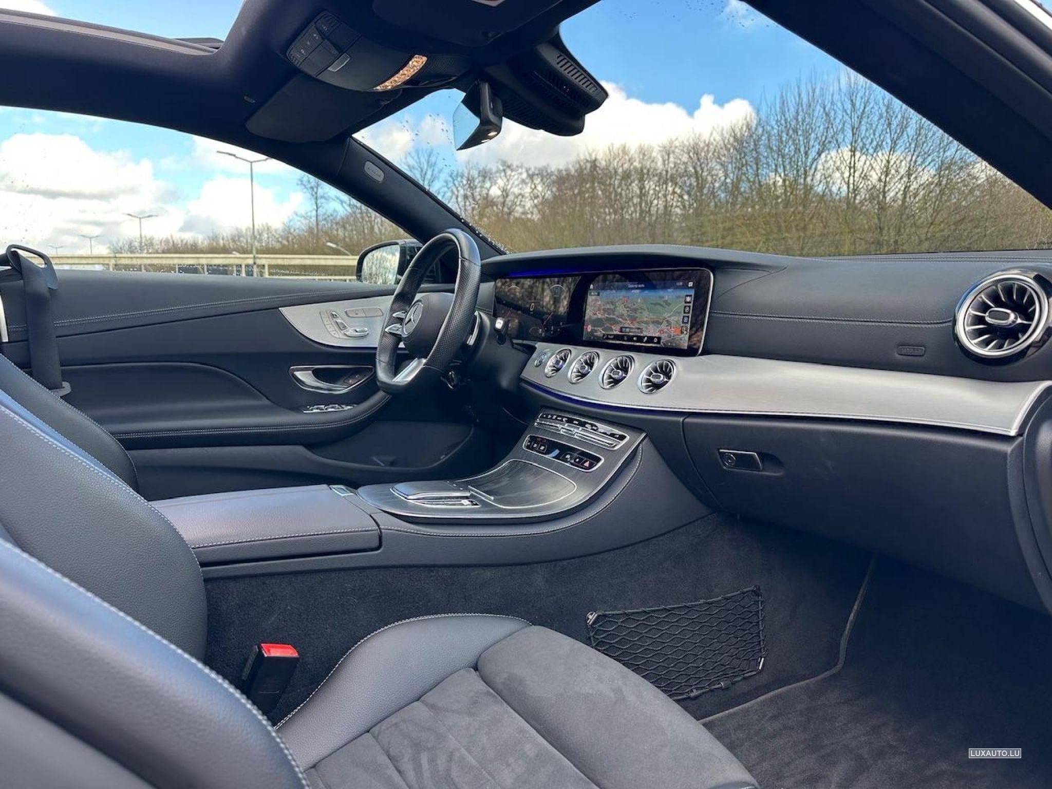 Mercedes E 220 d AMG Facelift Multibeam (2021) - Photo 9
