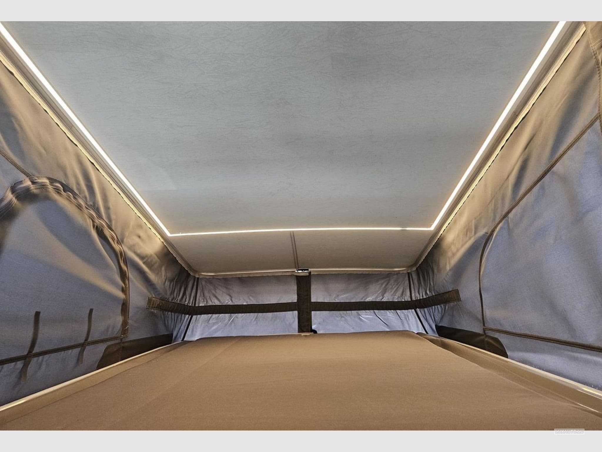 VW Transporter Volkswagen T6.1 Last Edition 4x4 Wavecamper (2023) - Photo 11
