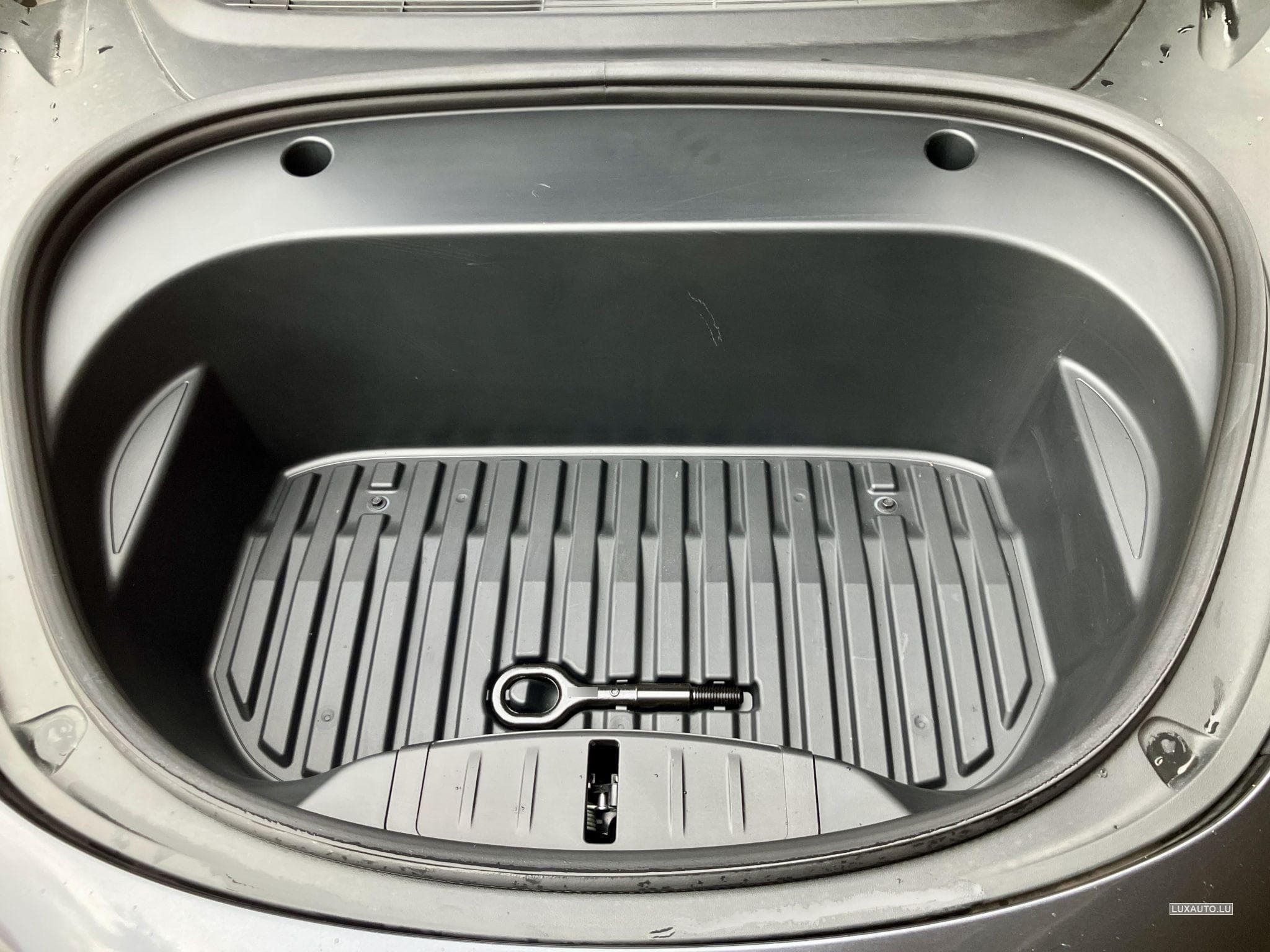 Tesla Model 3 (2023) - Photo 9