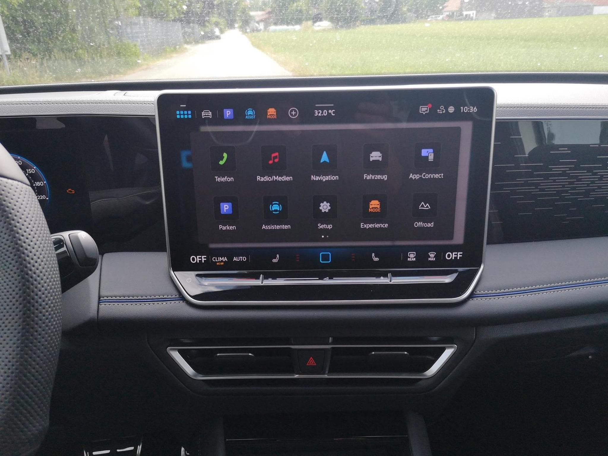 VW Tiguan 2.0 TDI 142 kW 4Motion R-Line (2025) - Photo 8