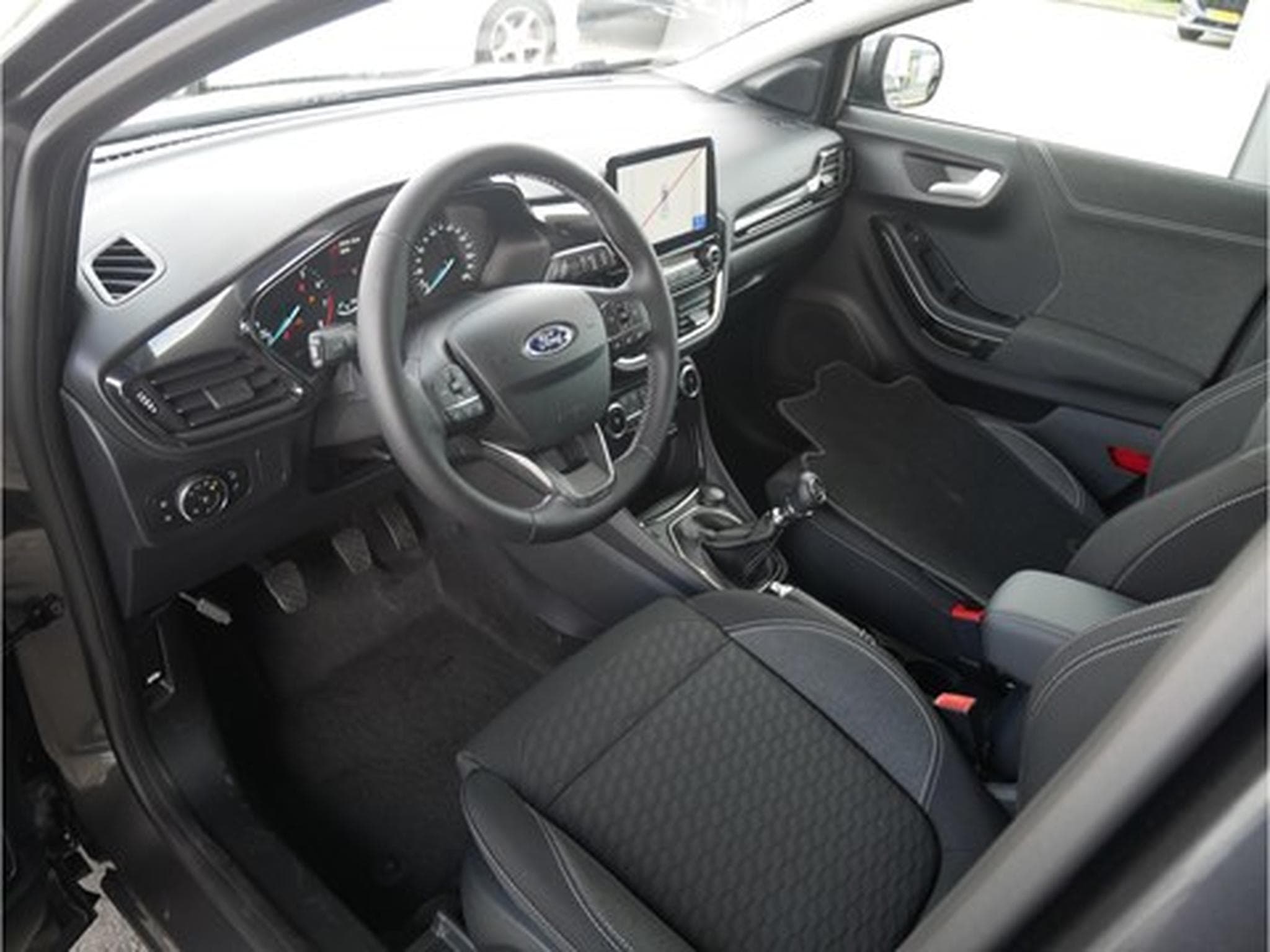 Ford Puma Titanium 1.0i EcoBoost mHEV 125ps / 92kW M6 (2023) - Photo 7