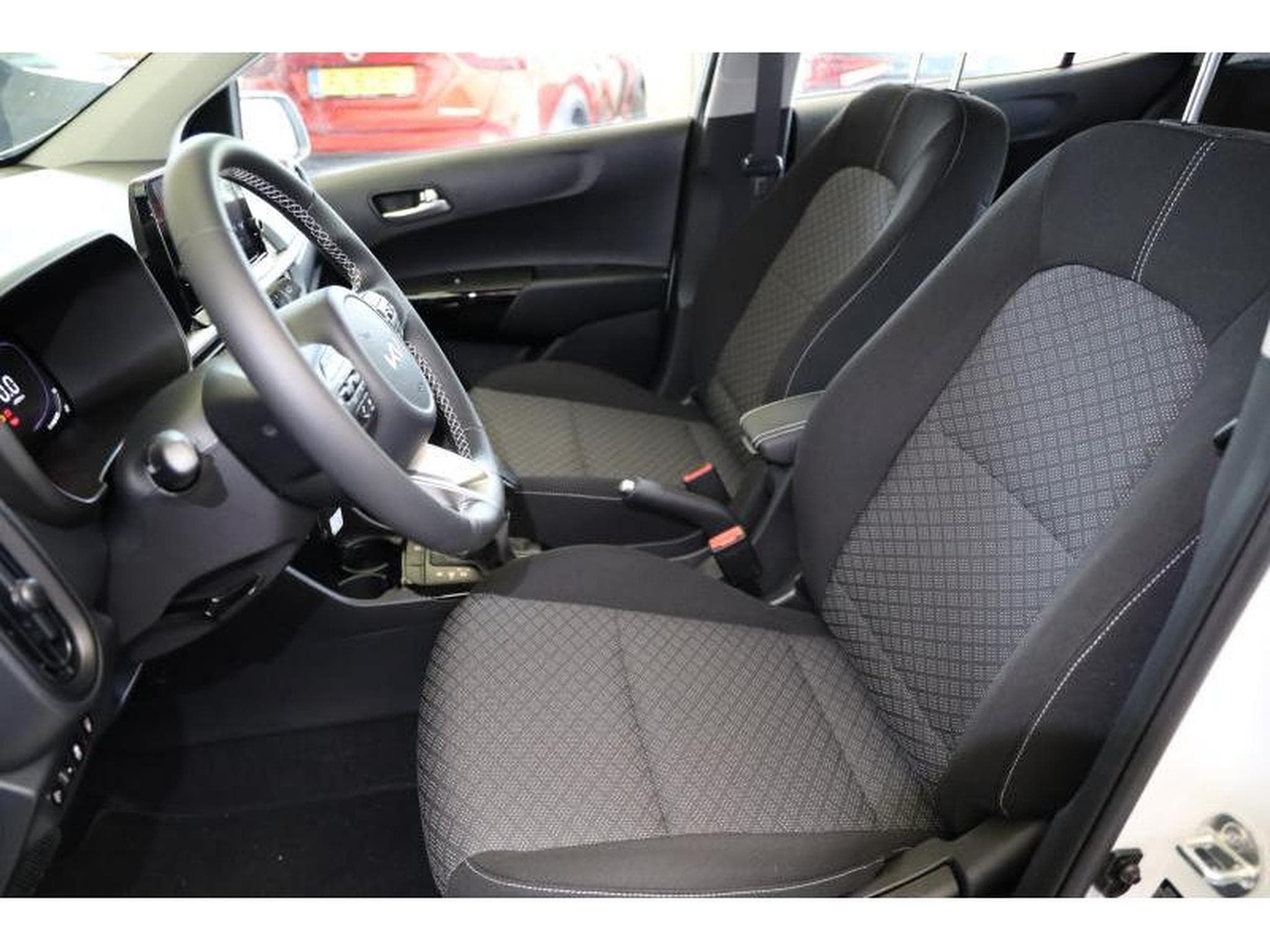 Kia Picanto Pulse (2024) - Photo 8