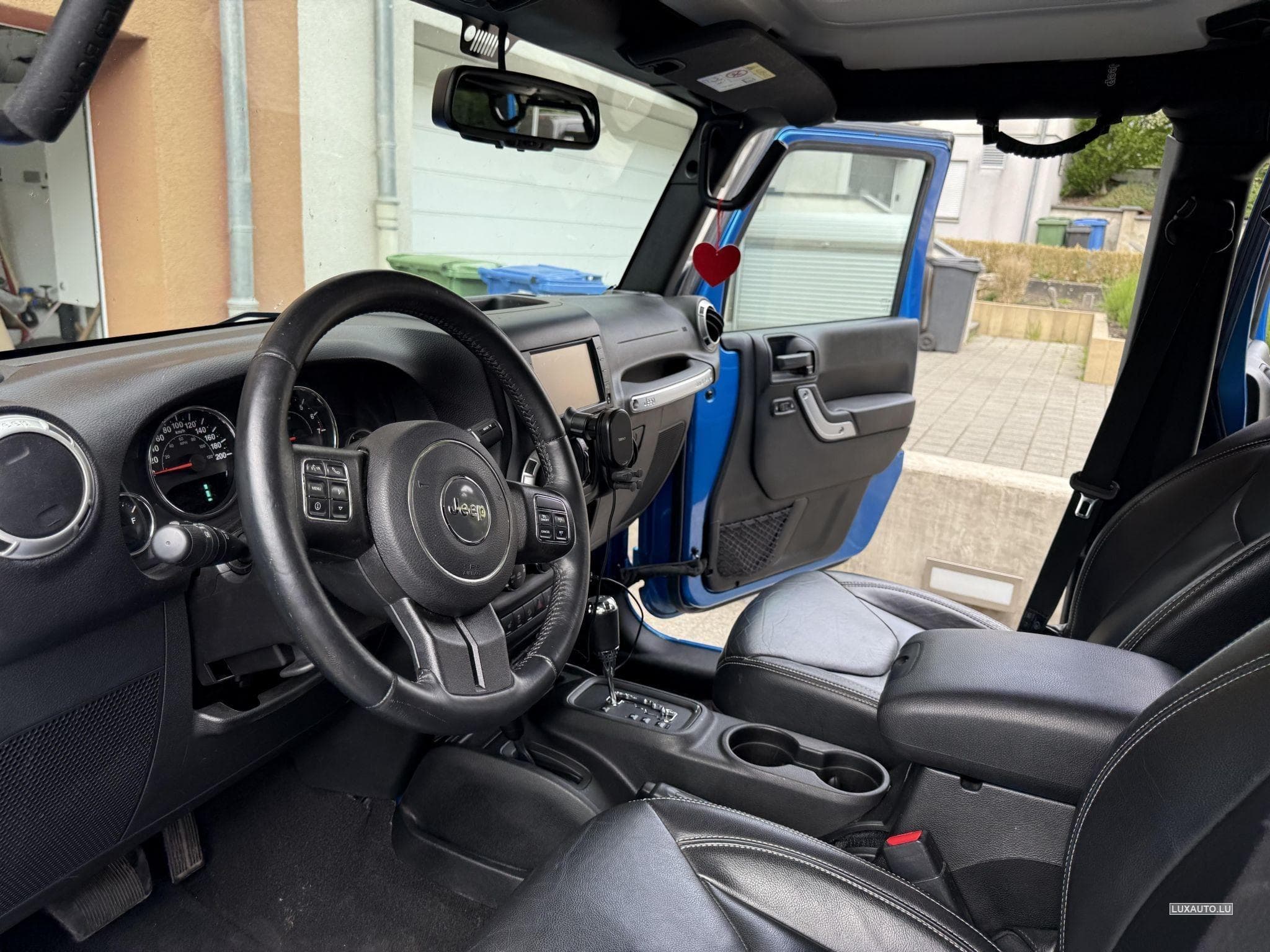 Jeep Wrangler Sahara V6 (2016) - Photo 1
