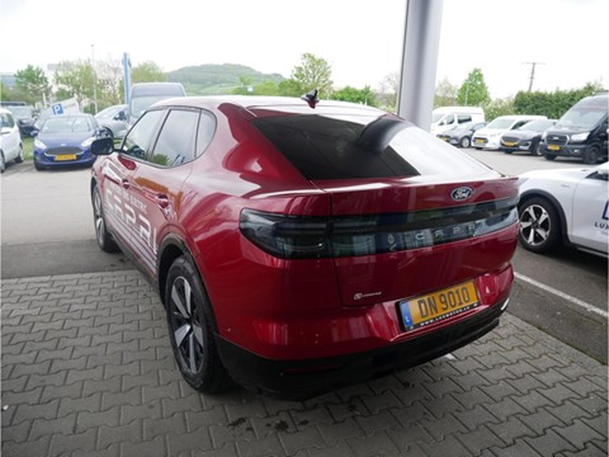 Ford Capri Capri 79kWh Extended Range AWD 340ch/250kW - A1 (2024) - Photo 3