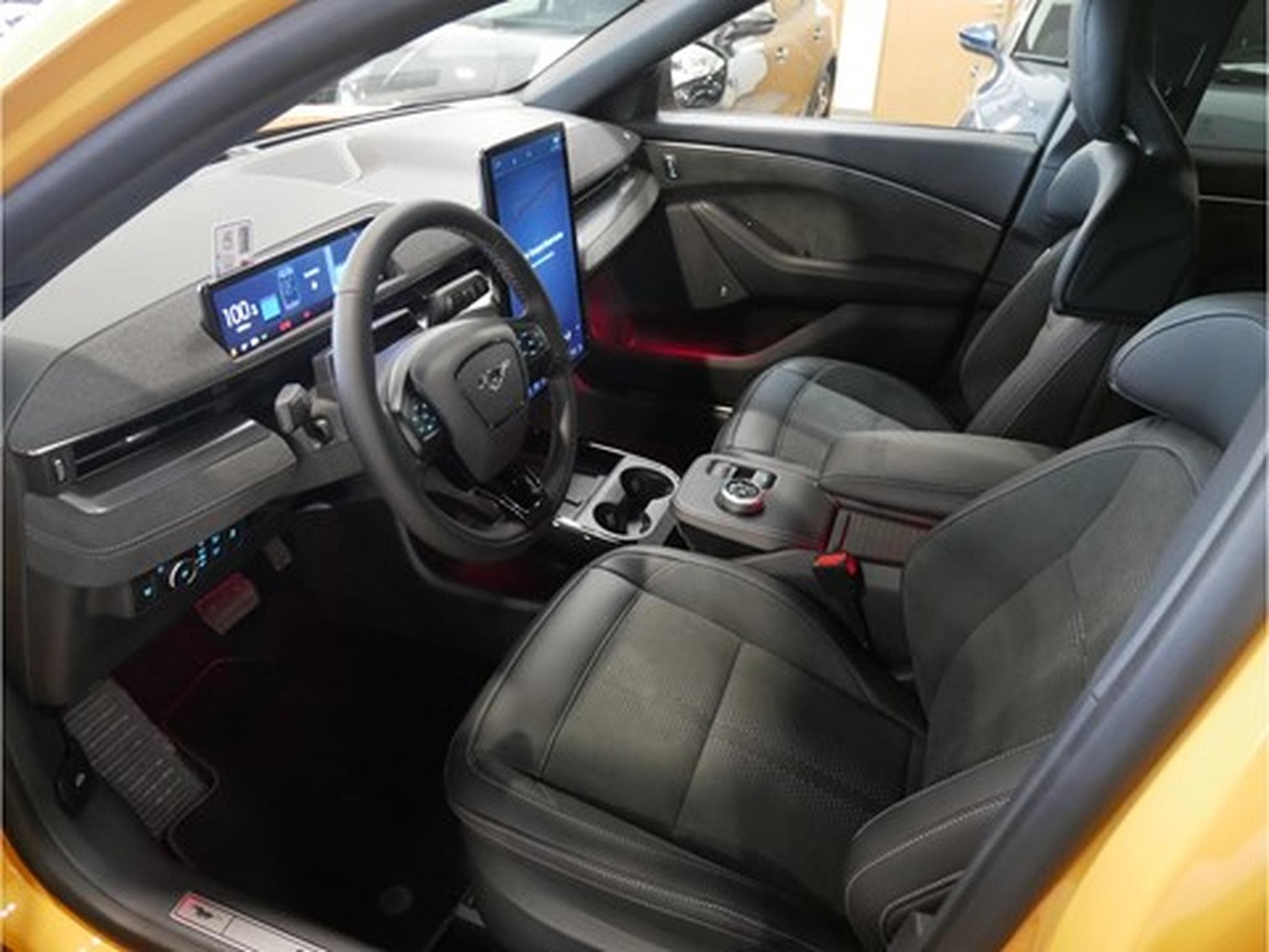 Ford Mustang Mach-E GT 99kWh Extended Range 487ch- A1-GAR 06/2029 (2024) - Photo 3