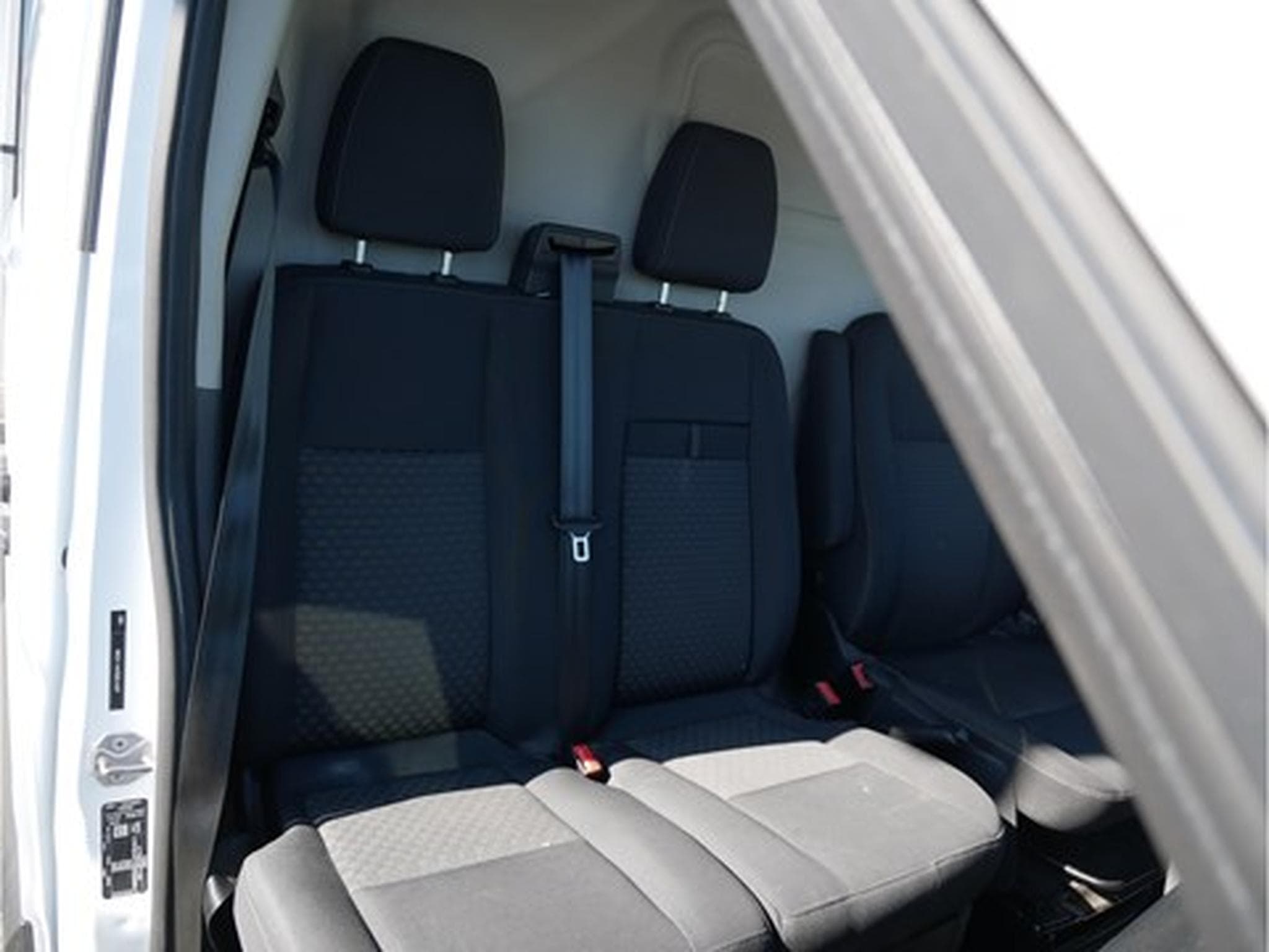 Ford Transit 350L Fourgon Tole L3/H3 Trend M6 2.0 TD 130 ch GAR 11/2028 (2023) - Photo 6