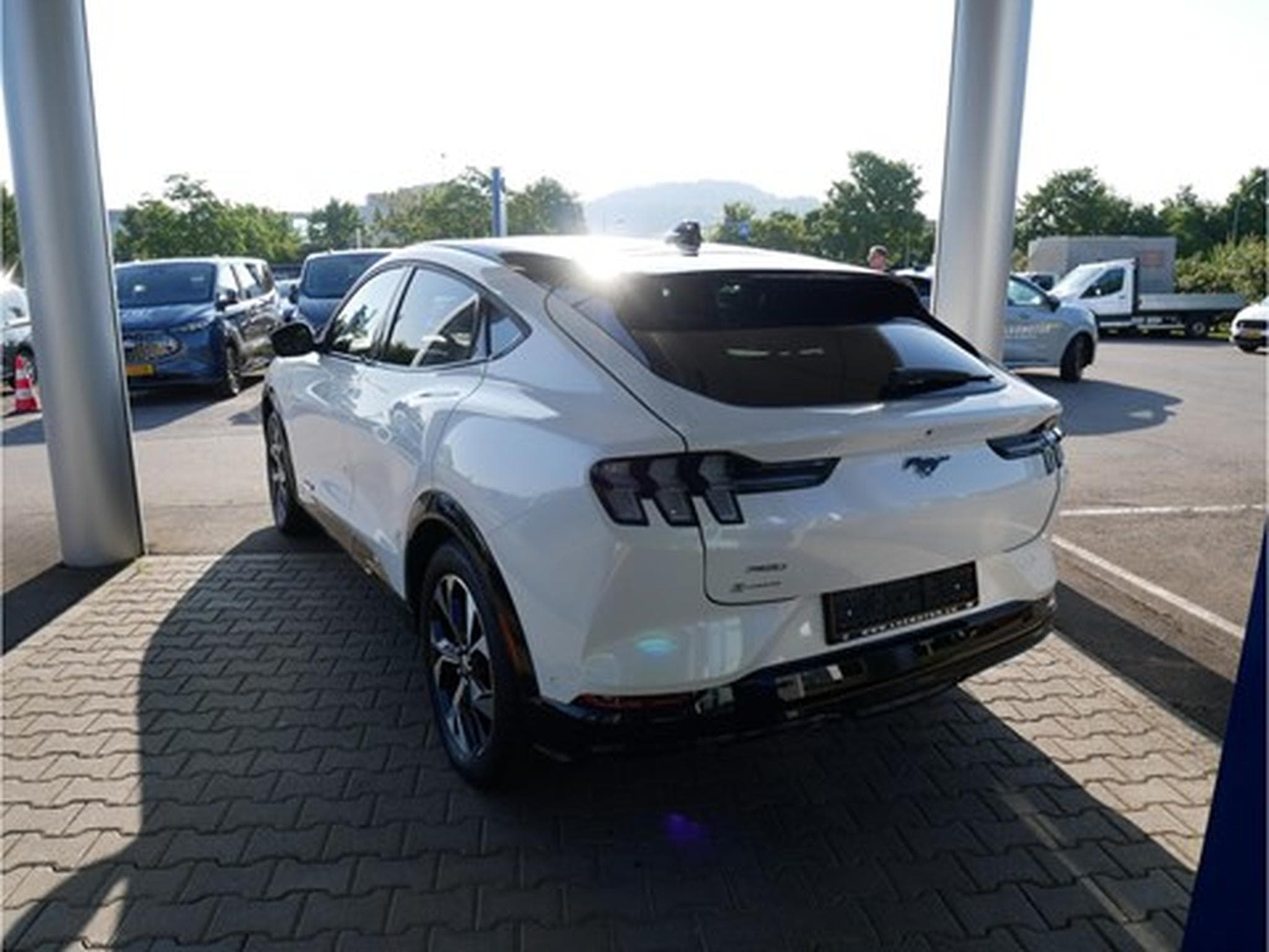 Ford Mustang Mach-E Premium AWD 99kWh Extended Range 351ch/258kW - A1 (2025) - Photo 3