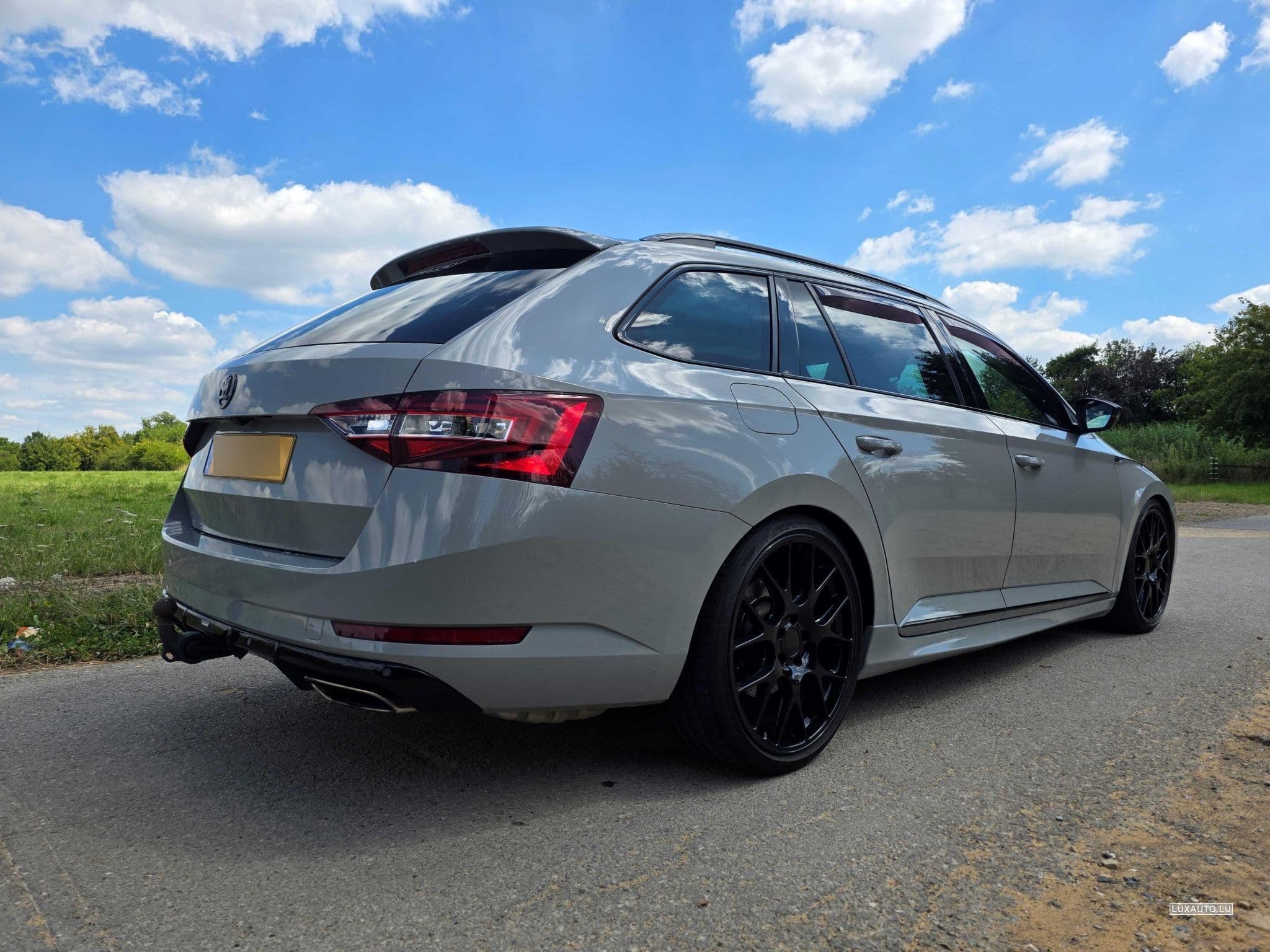 Skoda Superb Sportline (2018) - Photo 4