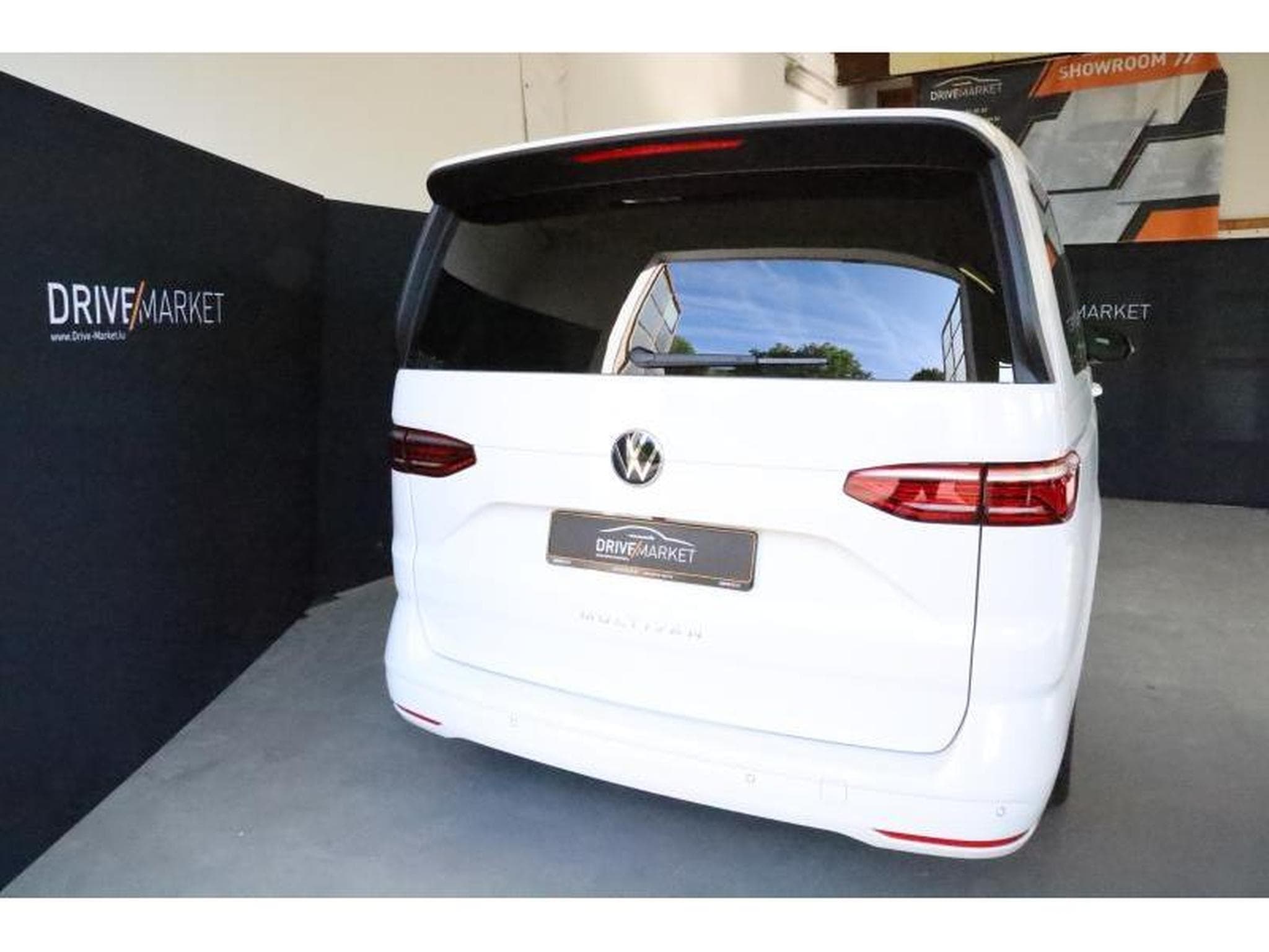 VW T7 Life LONG (2025) - Photo 14