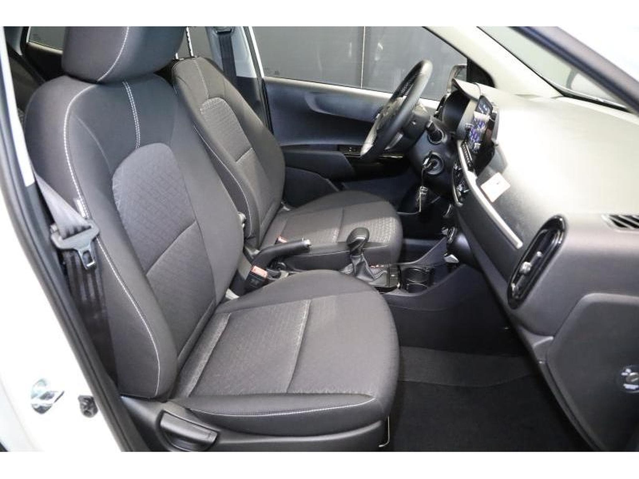 Kia Picanto Pulse (2023) - Photo 8