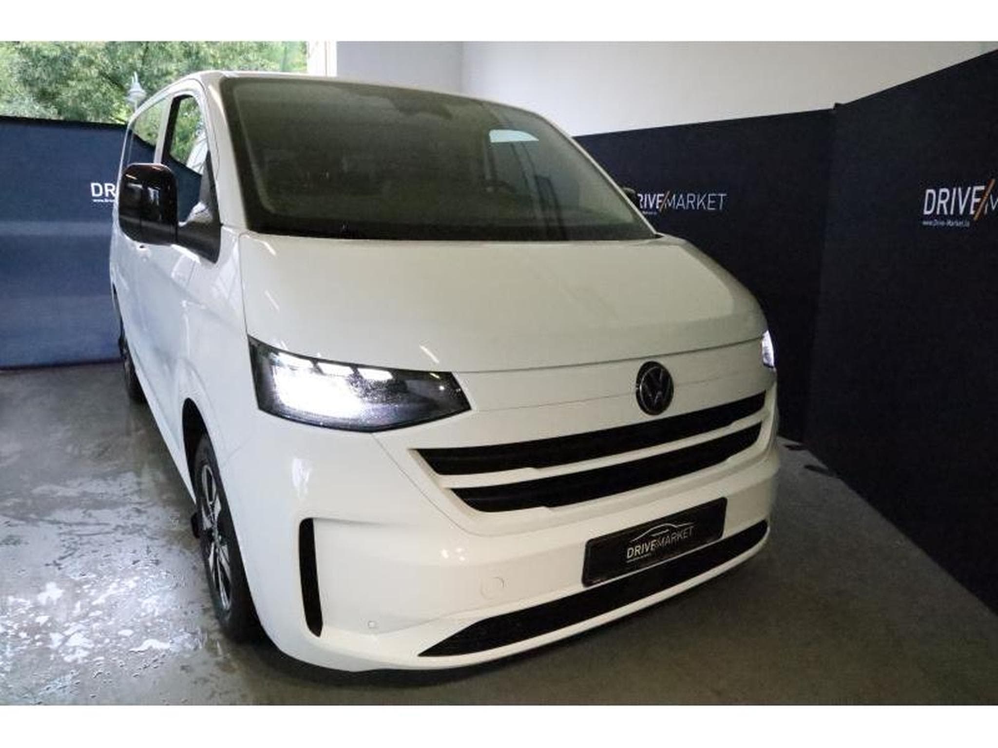 VW T7 Life AHK NAVI (2025) - Photo 19