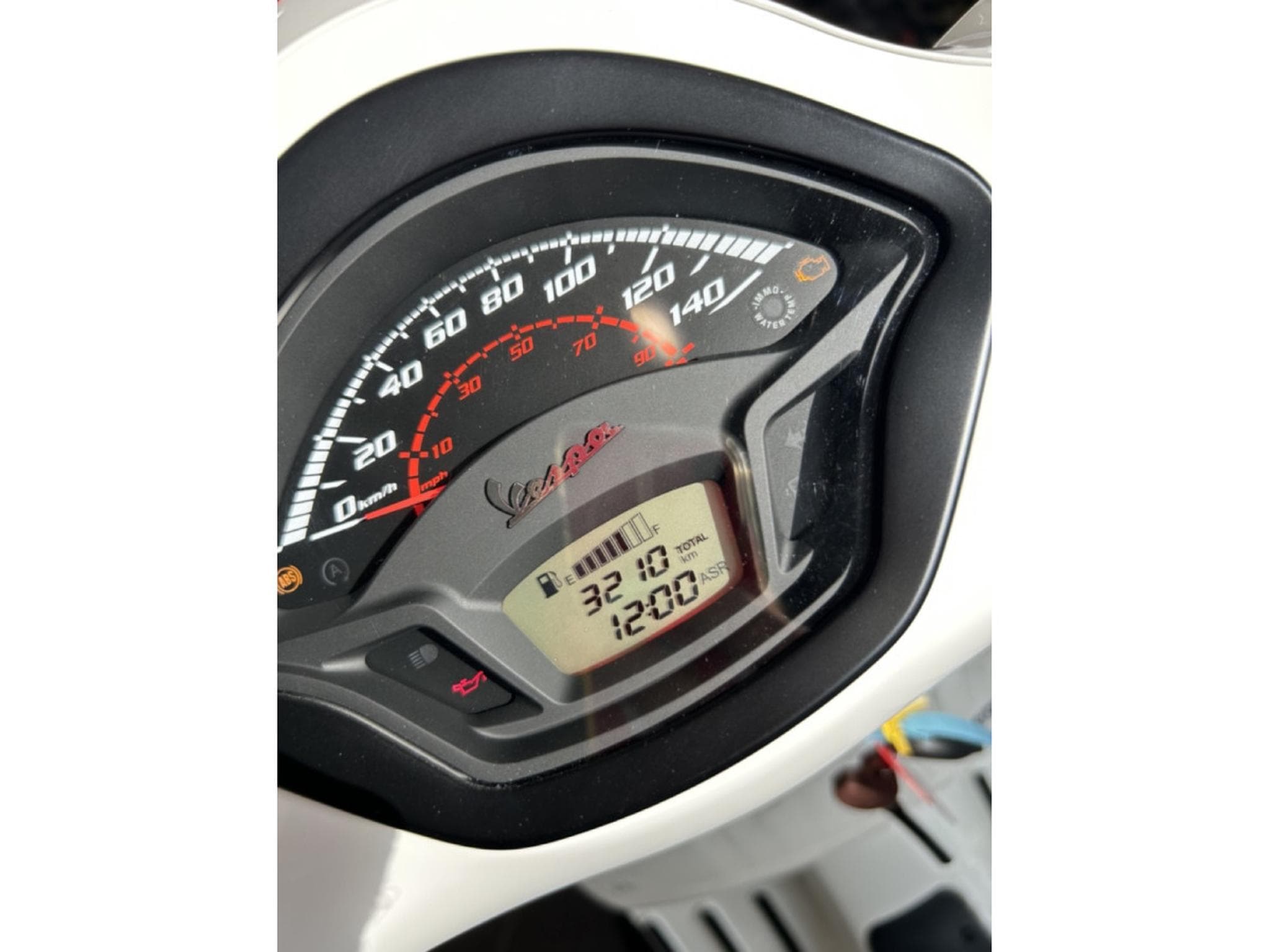 Vespa GTS Racing 60s (2022) - Photo 8
