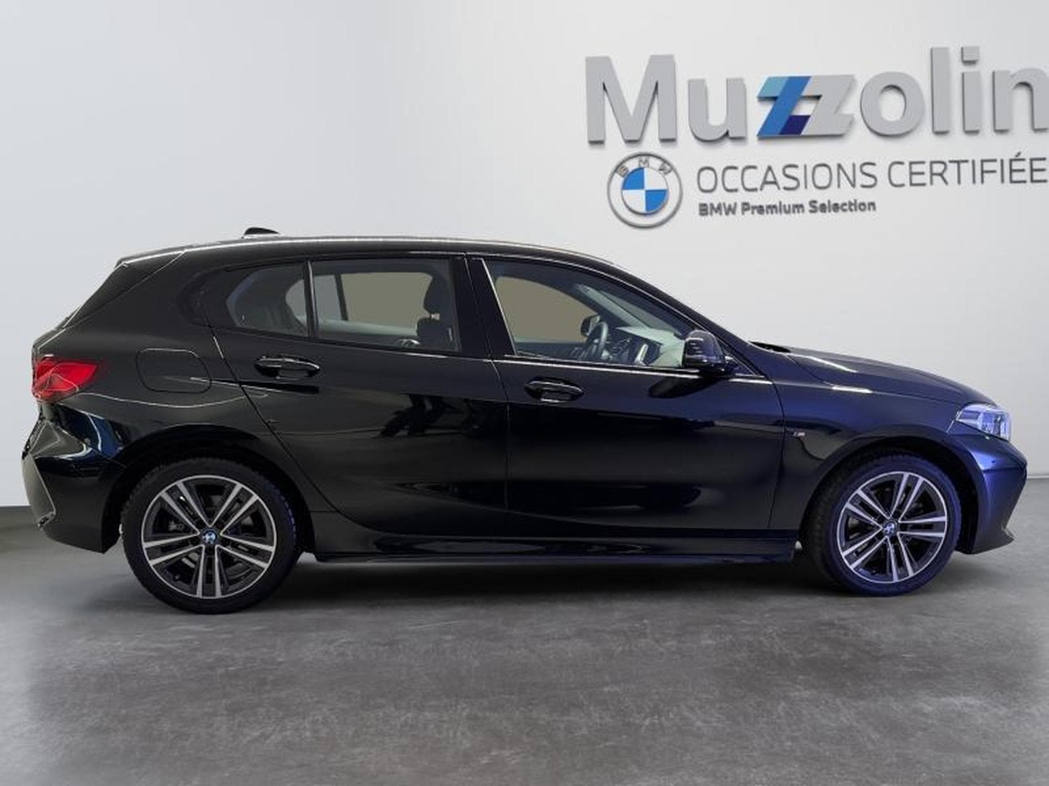 BMW 118 Hatch (2024) - Photo 3