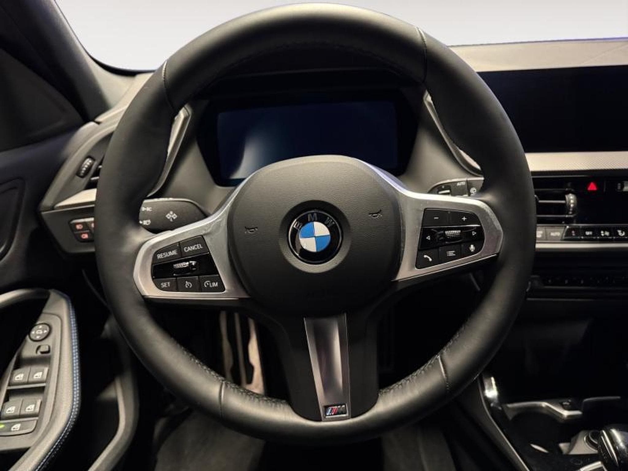 BMW 118 Hatch (2024) - Photo 8