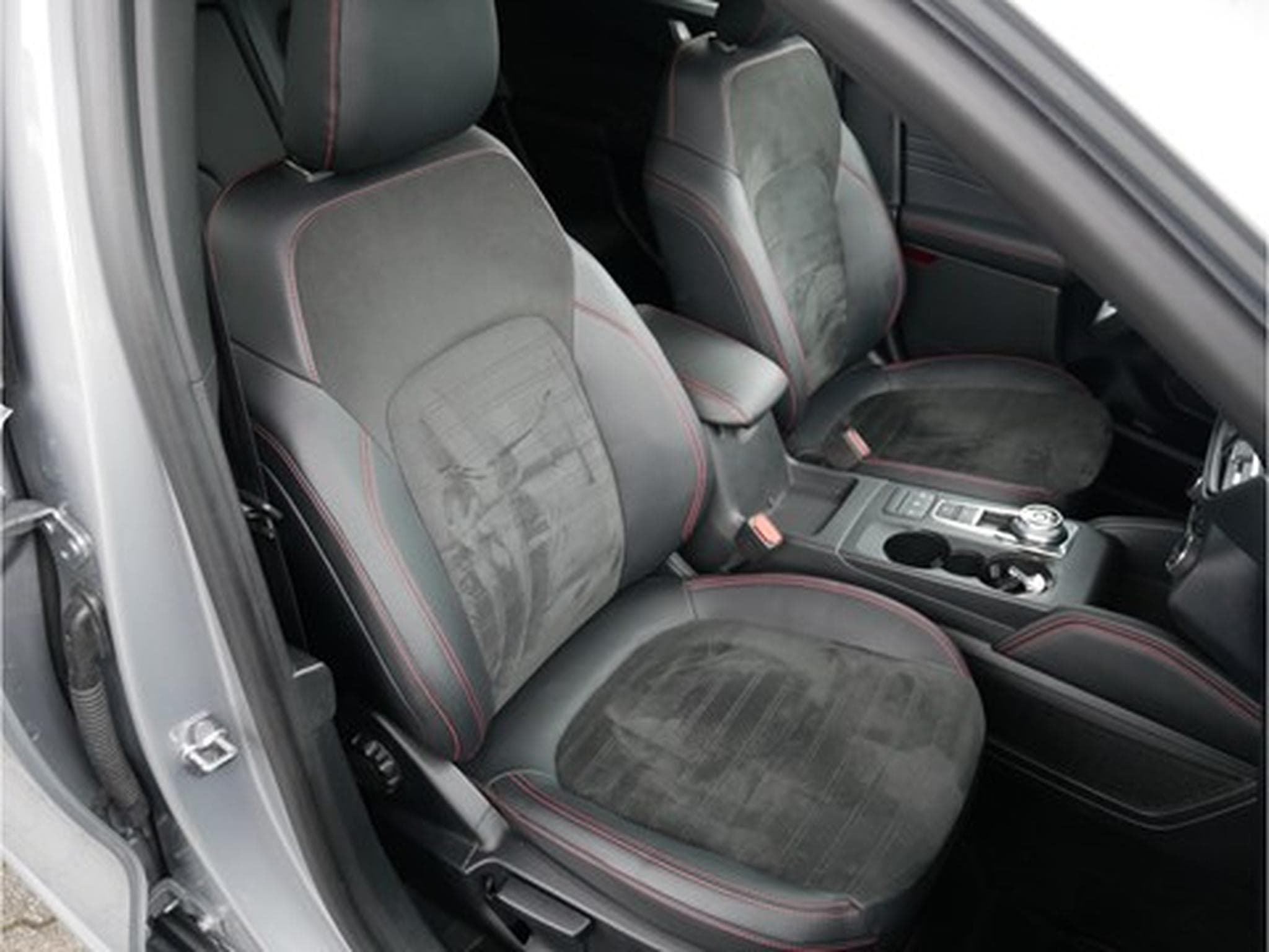Ford Kuga ST-Line X FHEV AUT GAR 03/2027 (2022) - Photo 5