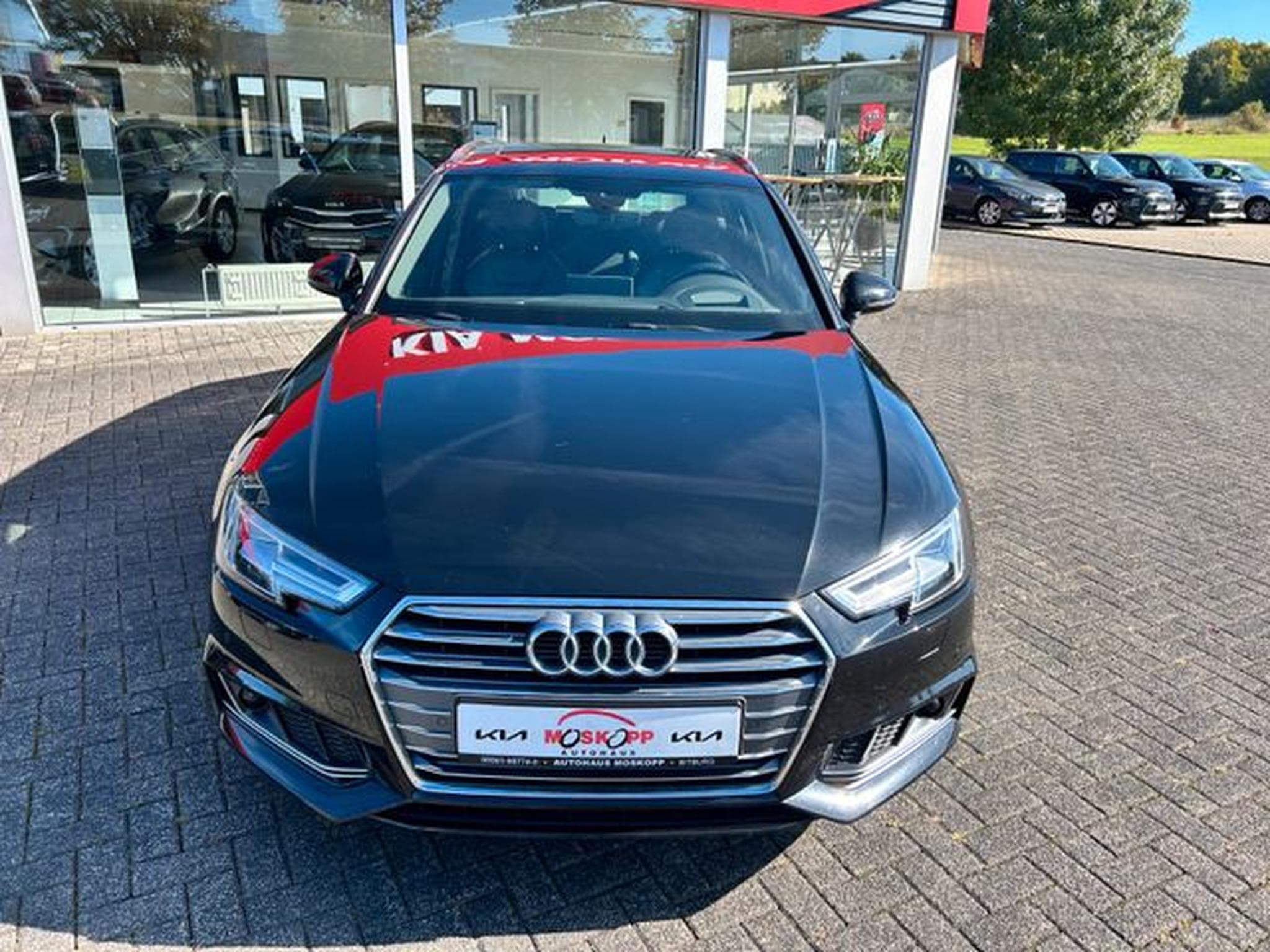 Audi A4 A4 Avant 2.0 TFSI S-tronic S line LED HUD Pano (2018) - Photo 2