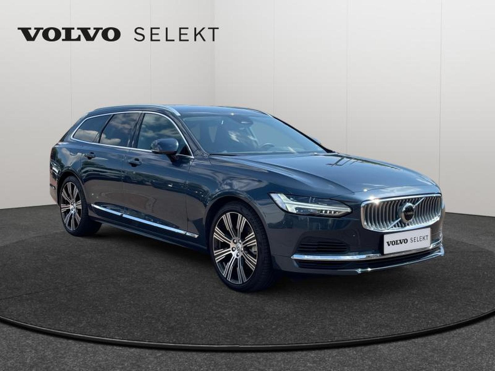 Volvo V90 Core Bright Recharge T6 AWD pl (2024) - Photo 14