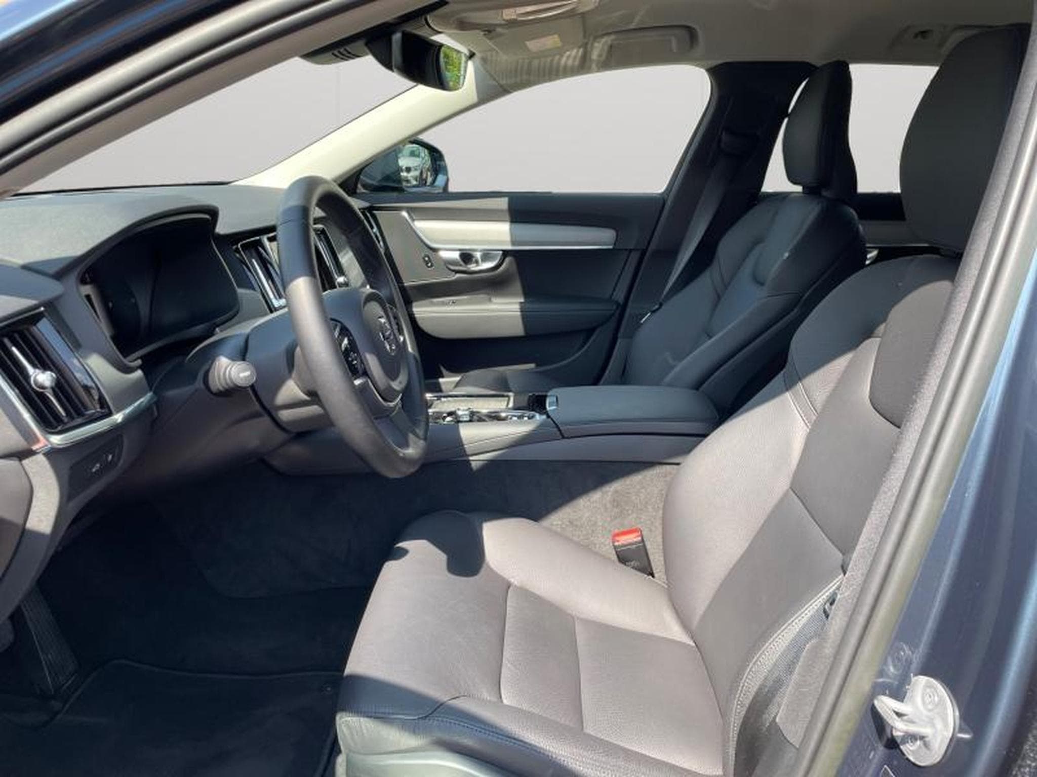 Volvo V90 Core Bright Recharge T6 AWD pl (2024) - Photo 16