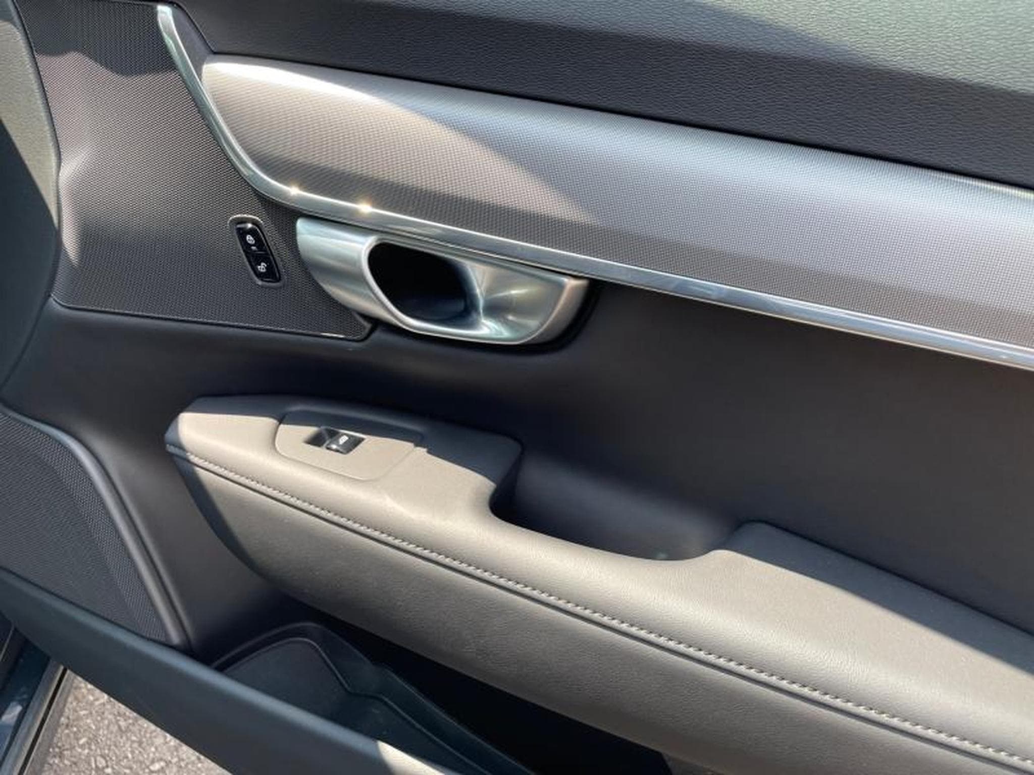 Volvo V90 Core Bright Recharge T6 AWD pl (2024) - Photo 26