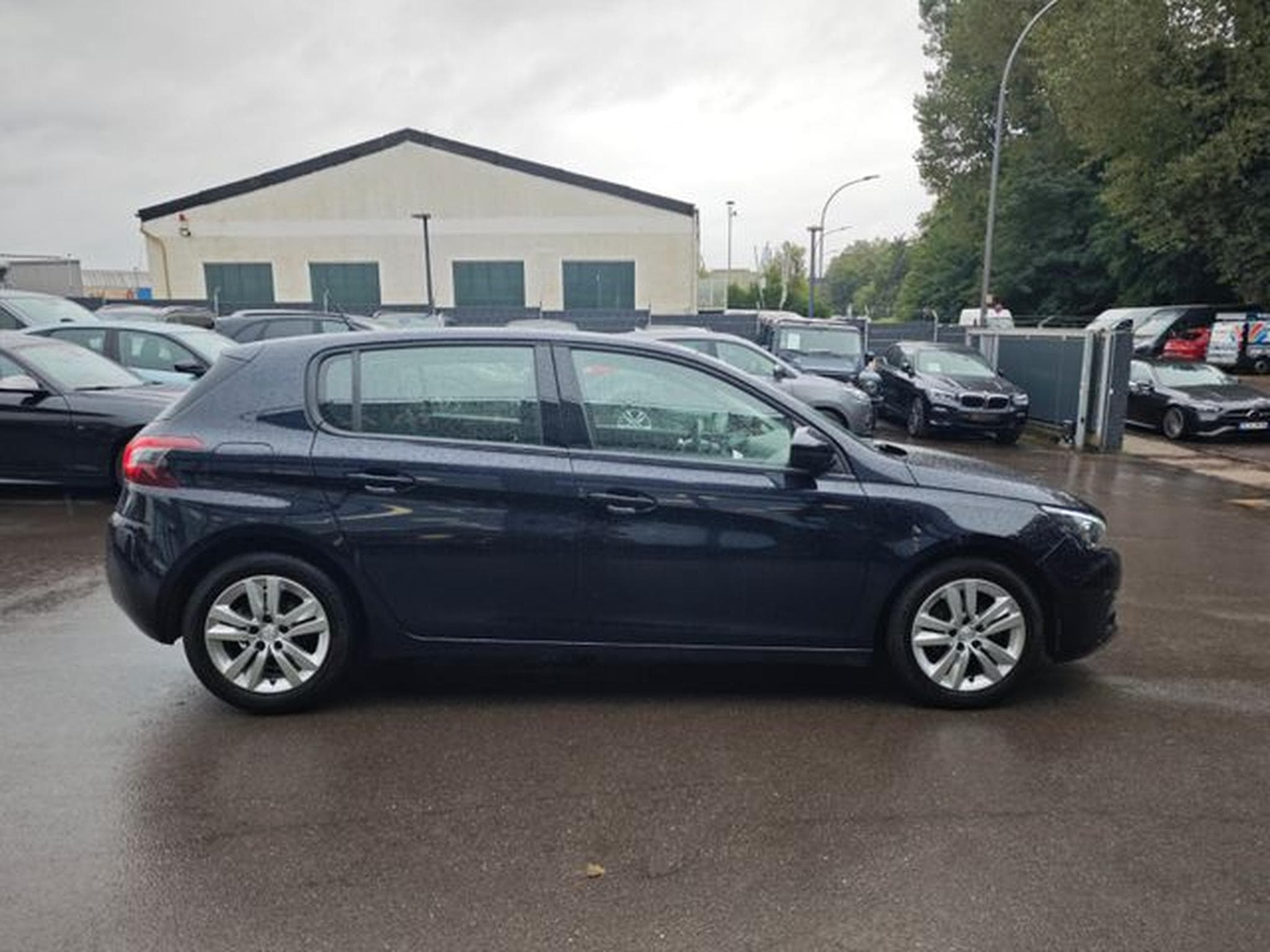 Peugeot 308 308*PANORAMA* NAVI*PDC*FACELIFT*KLIMAAUTOMATIK* (2018) - Photo 14