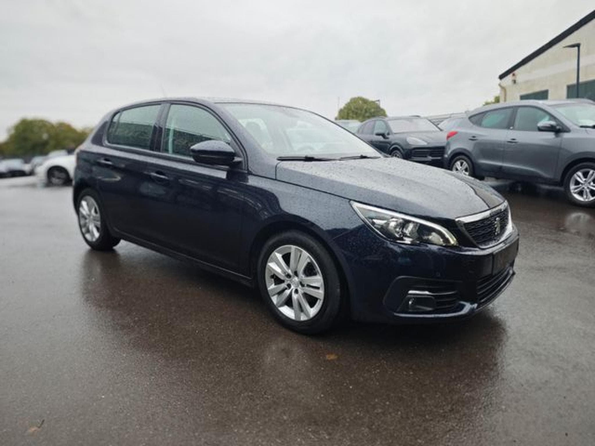 Peugeot 308 308*PANORAMA* NAVI*PDC*FACELIFT*KLIMAAUTOMATIK* (2018) - Photo 5