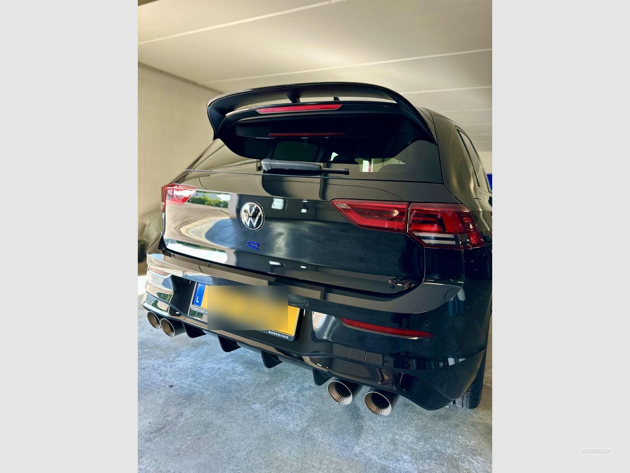 VW Golf Golf R – Série Spéciale “20 Years” (2024) - Photo 3