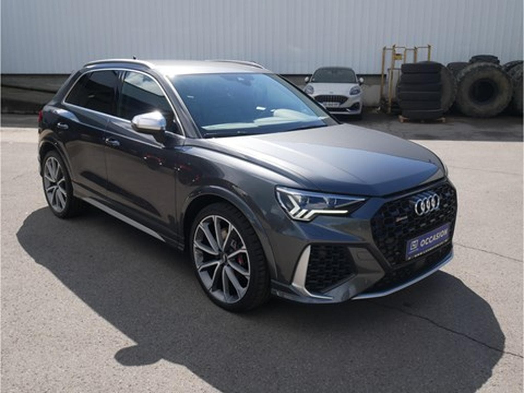 Audi Q3 45 TFSI e S-Line S-TRONIC (2021) - Photo 2
