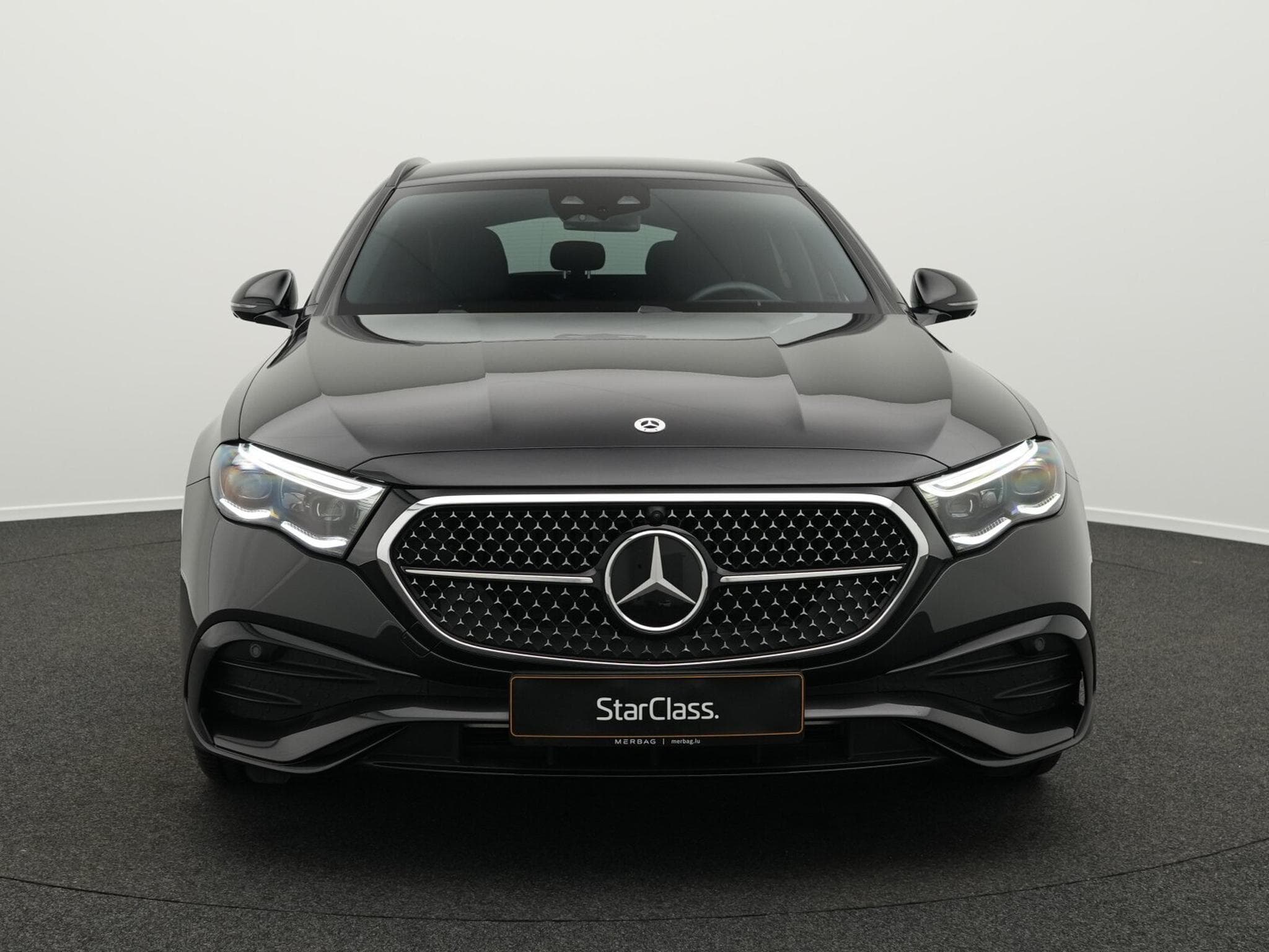 Mercedes E 220 d T-Modell (2024) - Photo 2
