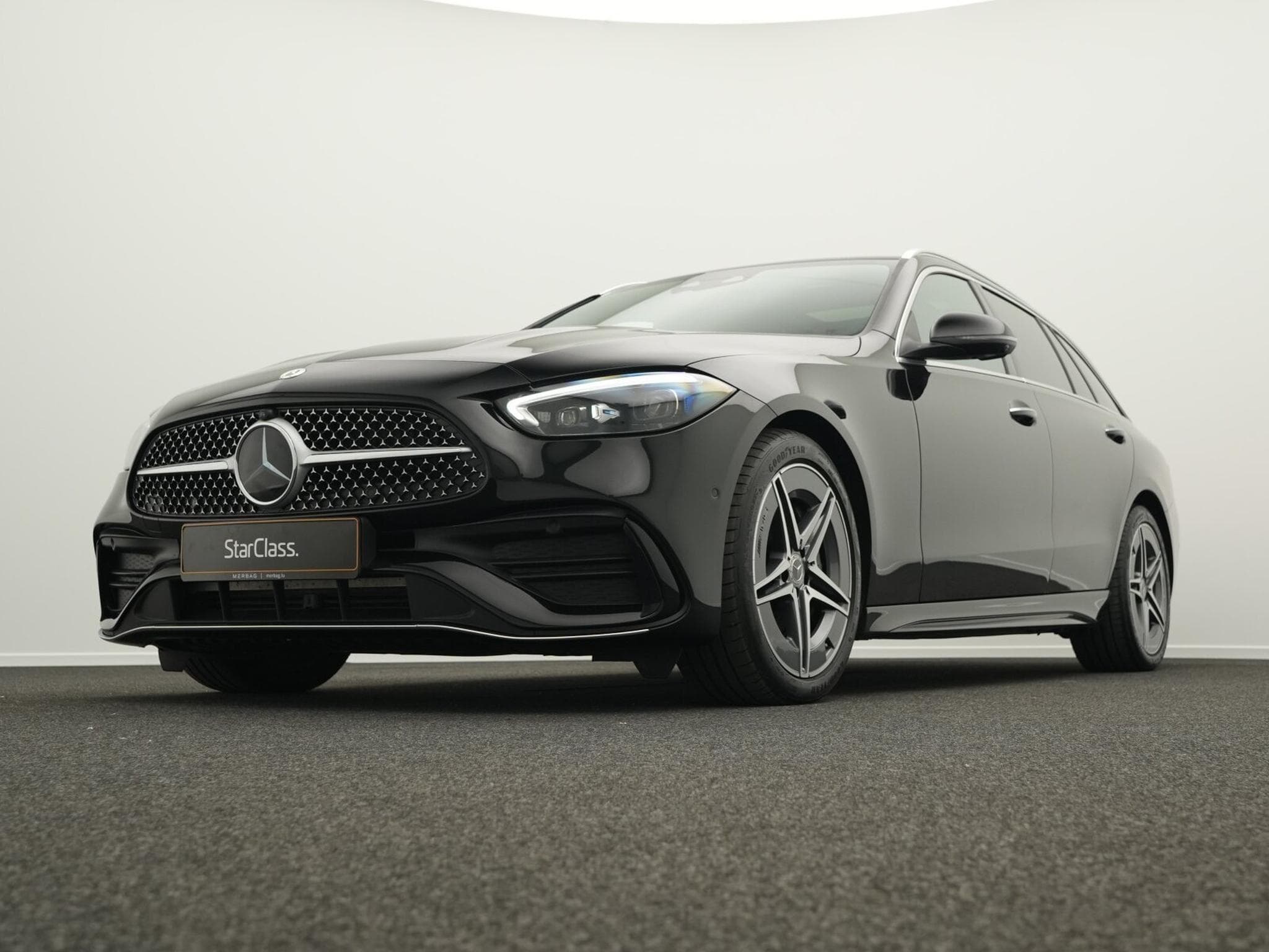 Mercedes C 220 d 4MATIC T-Modell (2025) - Photo 8