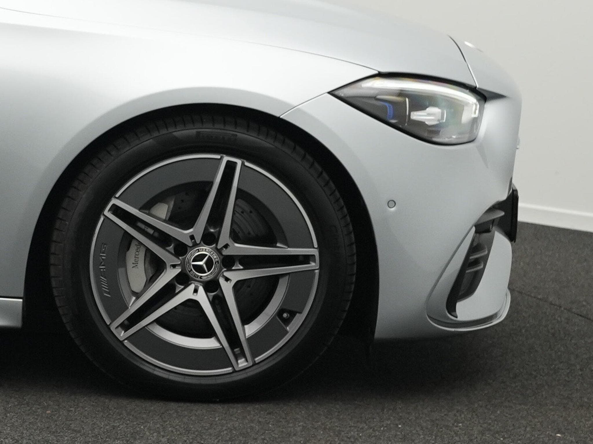 Mercedes C 220 d 4MATIC T-Modell (2025) - Photo 6
