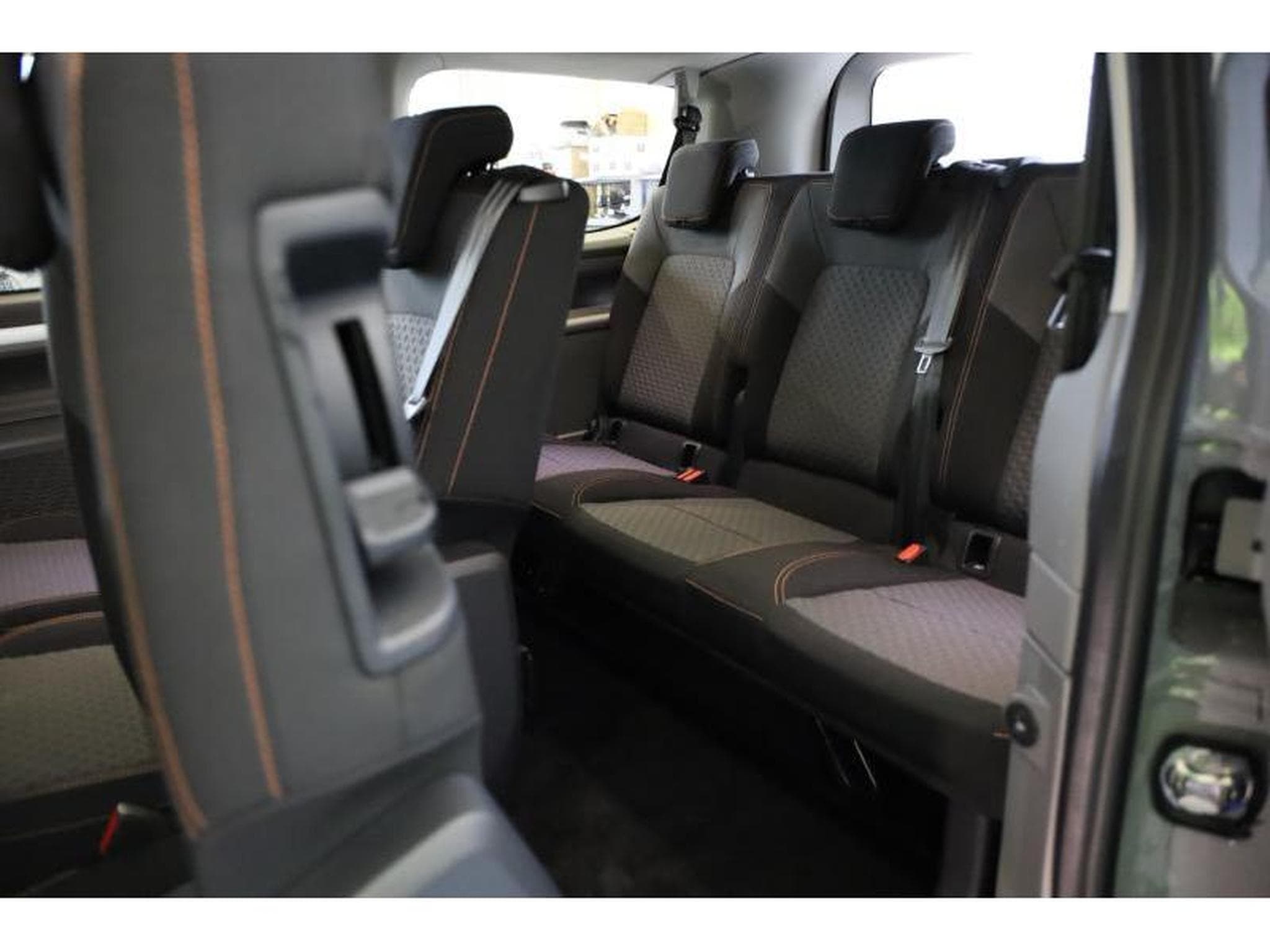 VW T7 Life AHK PanAmerica (2025) - Photo 10