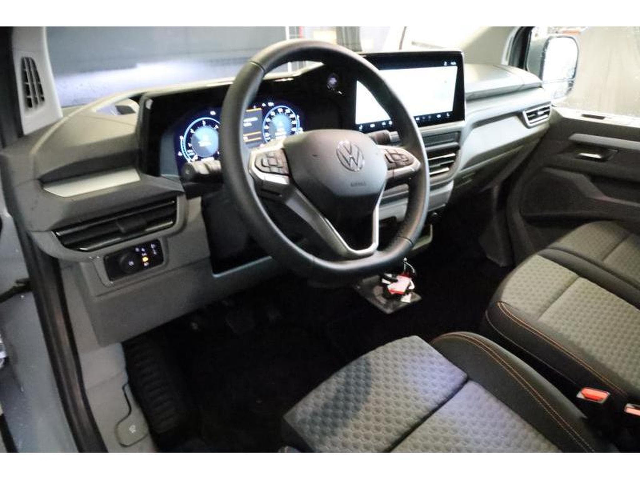 VW T7 Life AHK PanAmerica (2025) - Photo 14