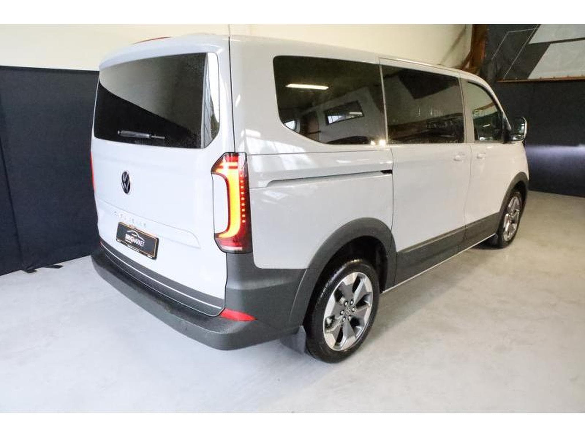 VW T7 Life AHK PanAmerica (2025) - Photo 18