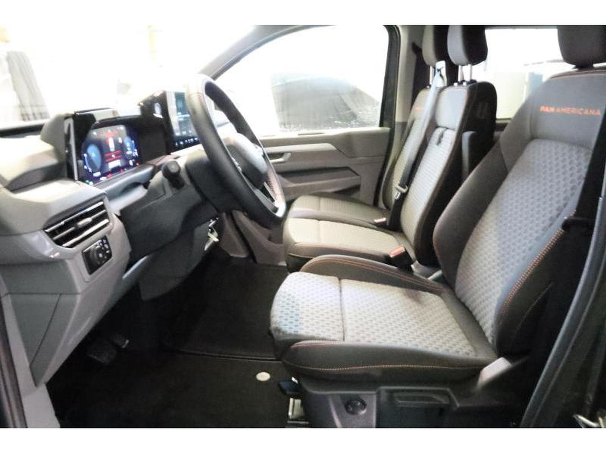 VW T7 PanAmerica Court AHK (2025) - Photo 8