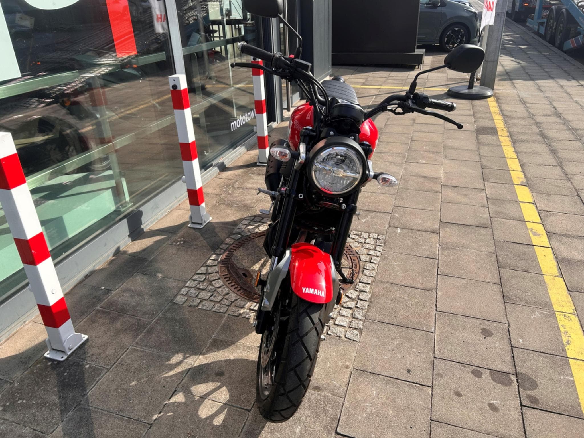 Yamaha XSR Redline (2022) - Photo 6