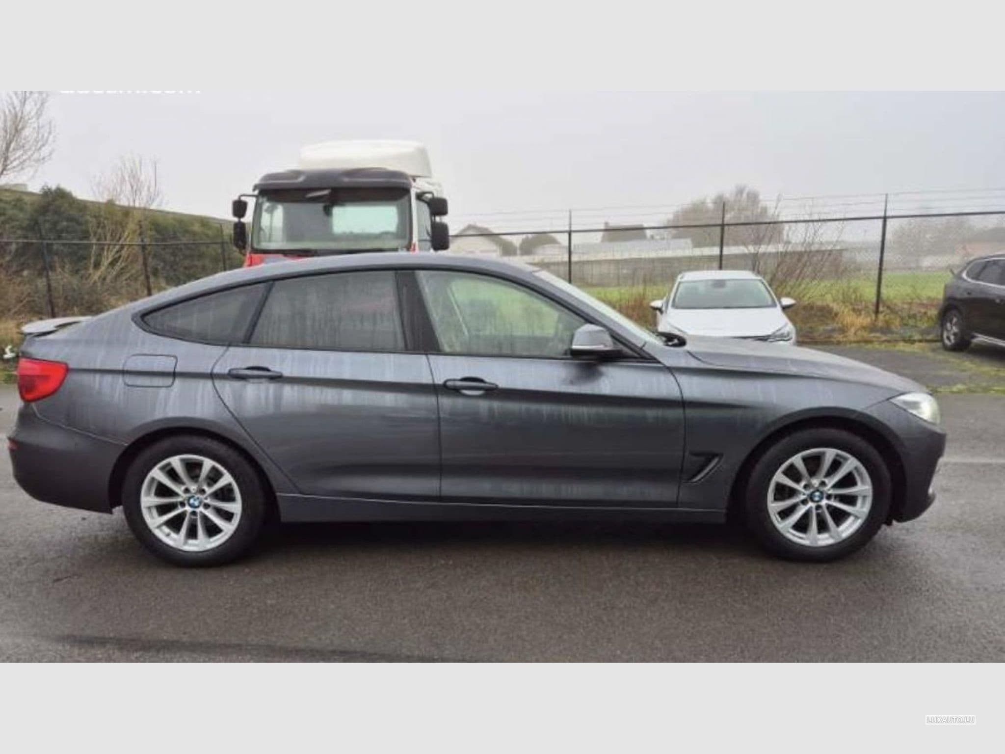 BMW 318 GT (2018) - Photo 2