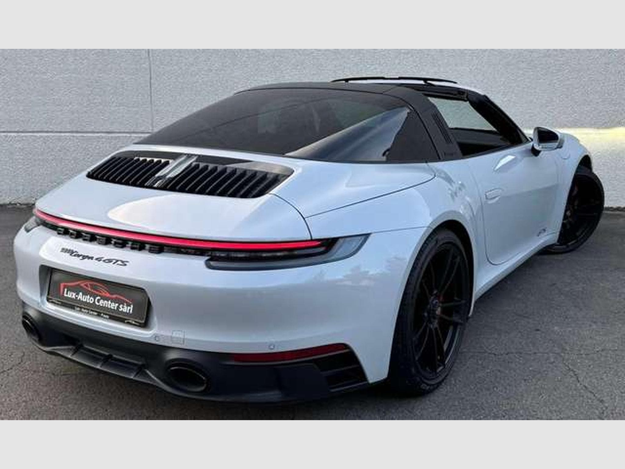 Porsche 911 992.1 Targa 4 GTS 3.0 Bi-Turbo PDK (2024) - Photo 10