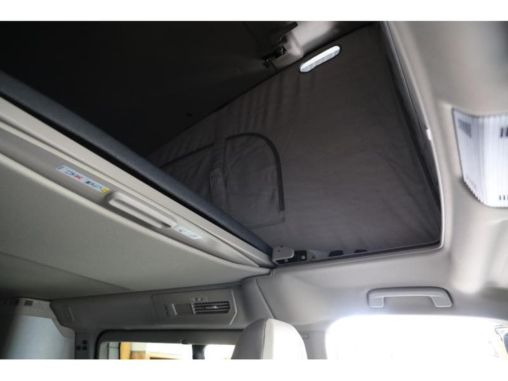 VW California Coast (2025) - Photo 20