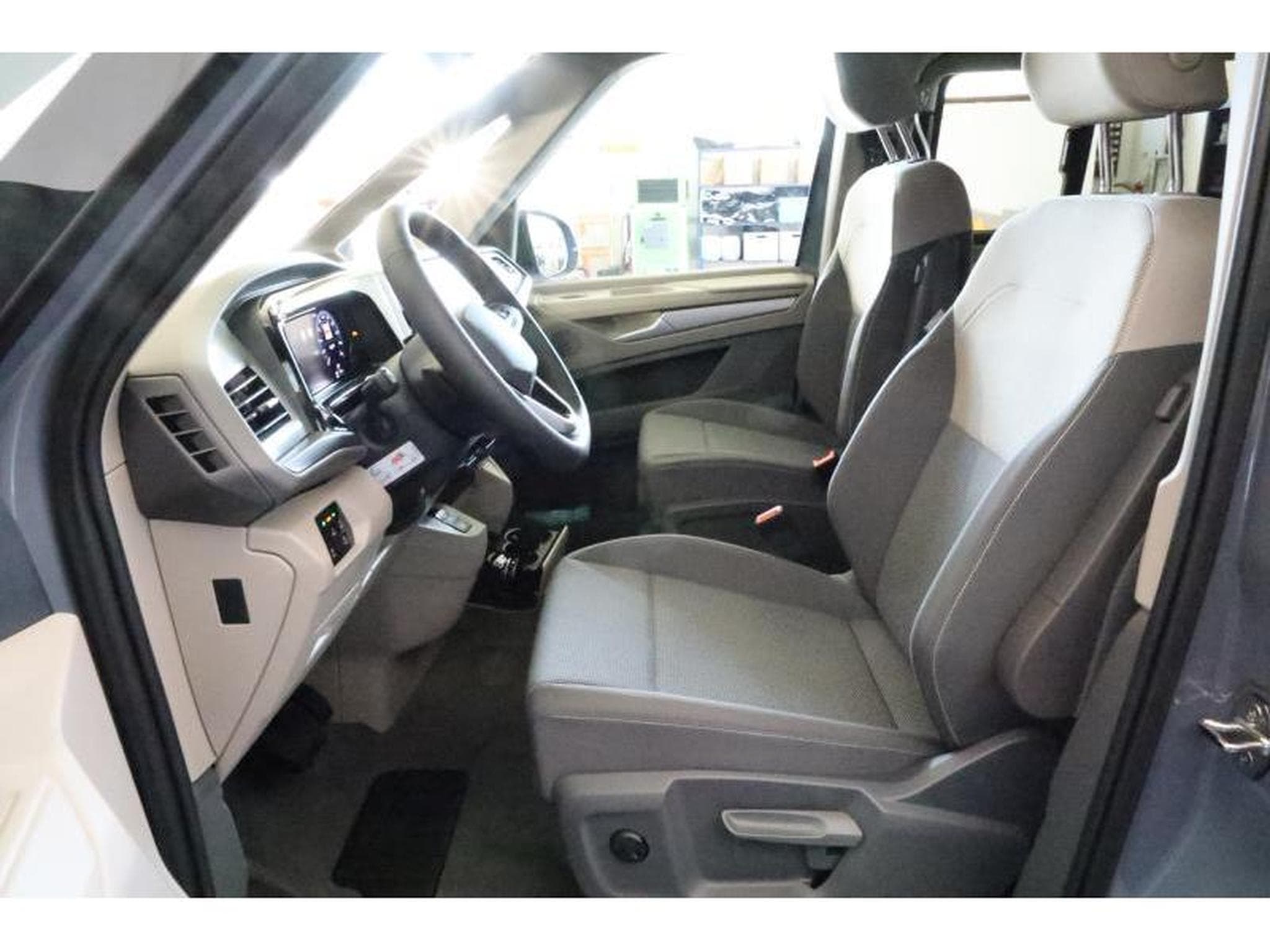 VW California Coast (2025) - Photo 5