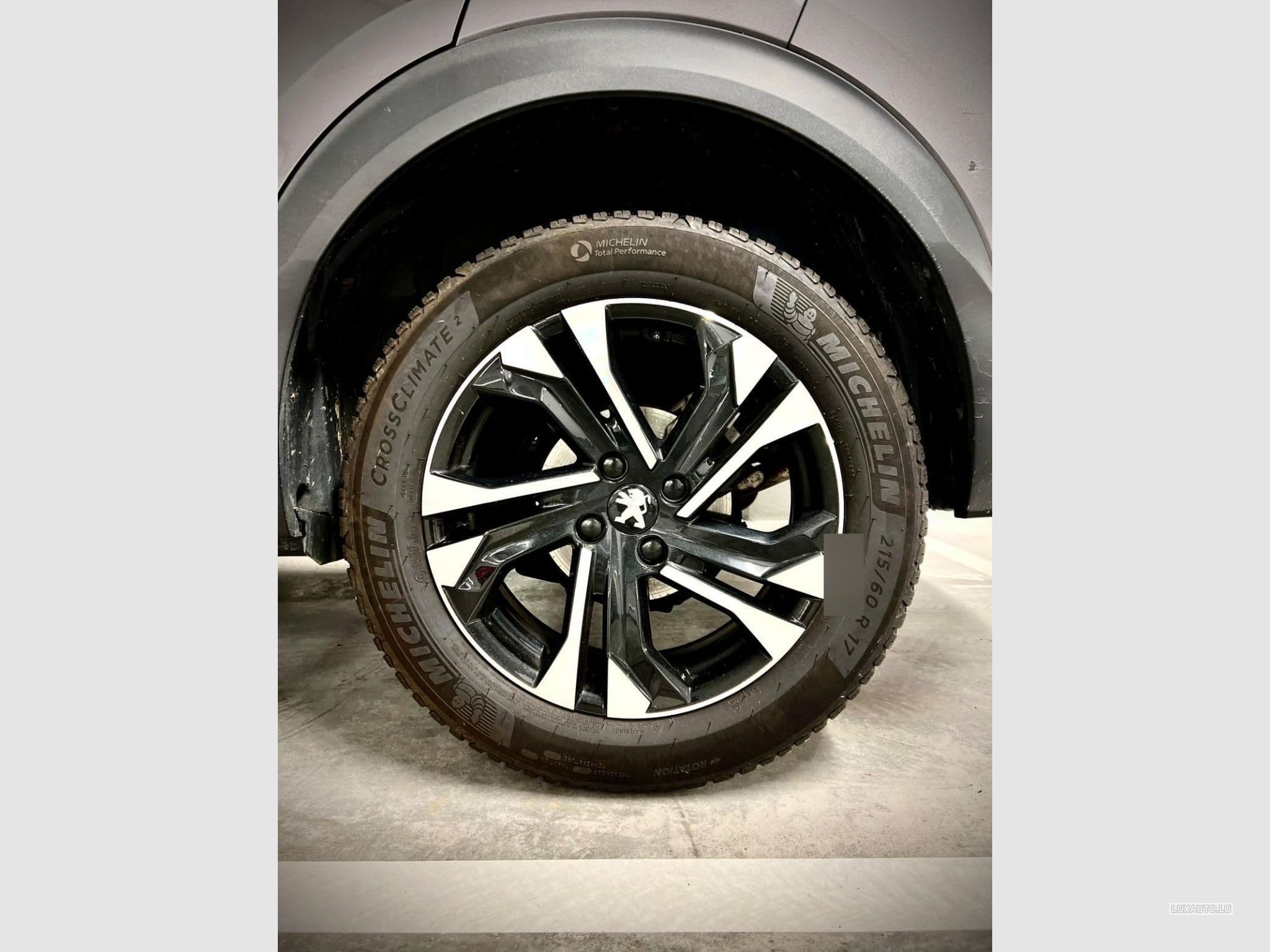 Peugeot 2008 Allure (2023) - Photo 15
