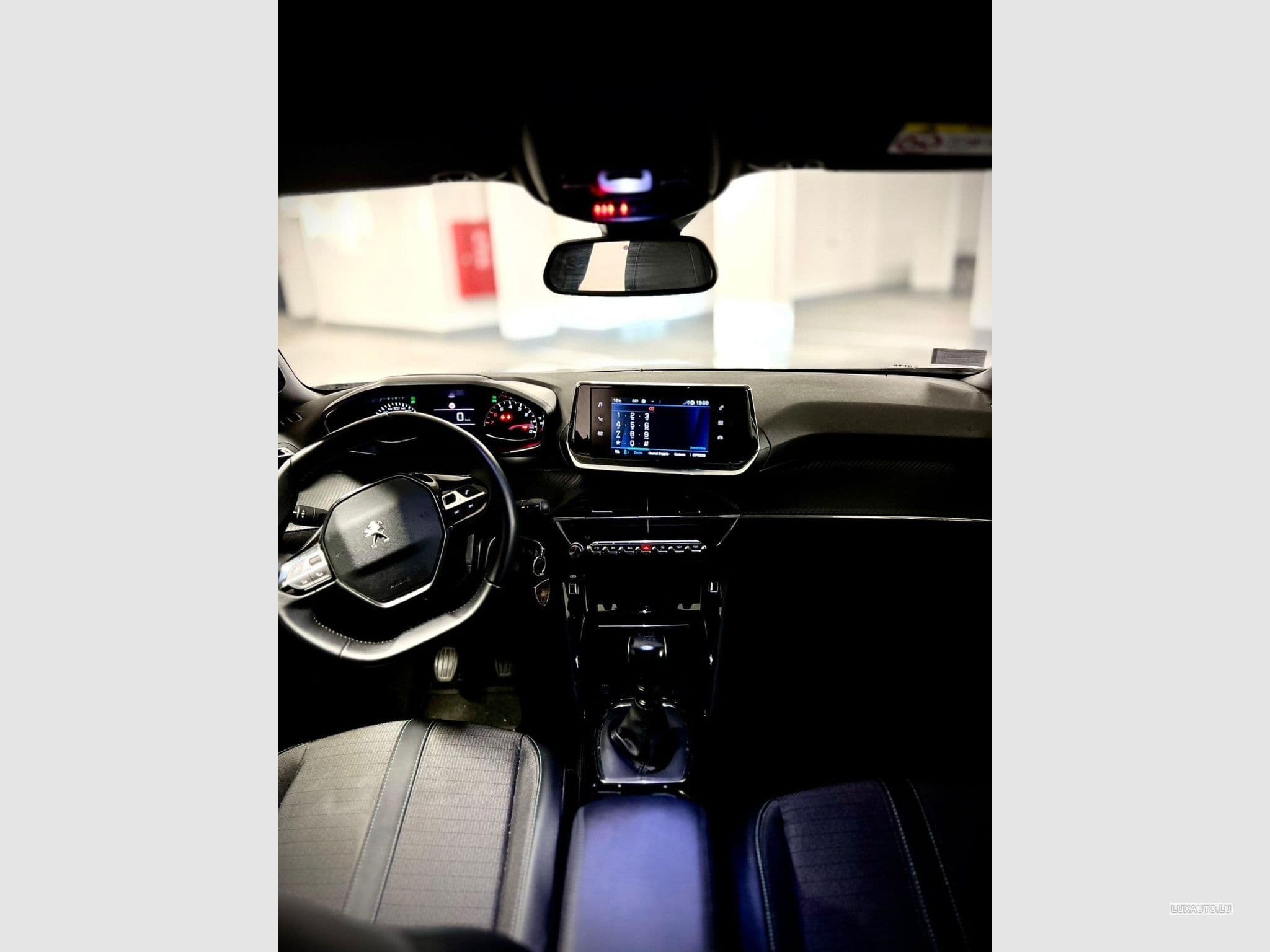 Peugeot 2008 Allure (2023) - Photo 7